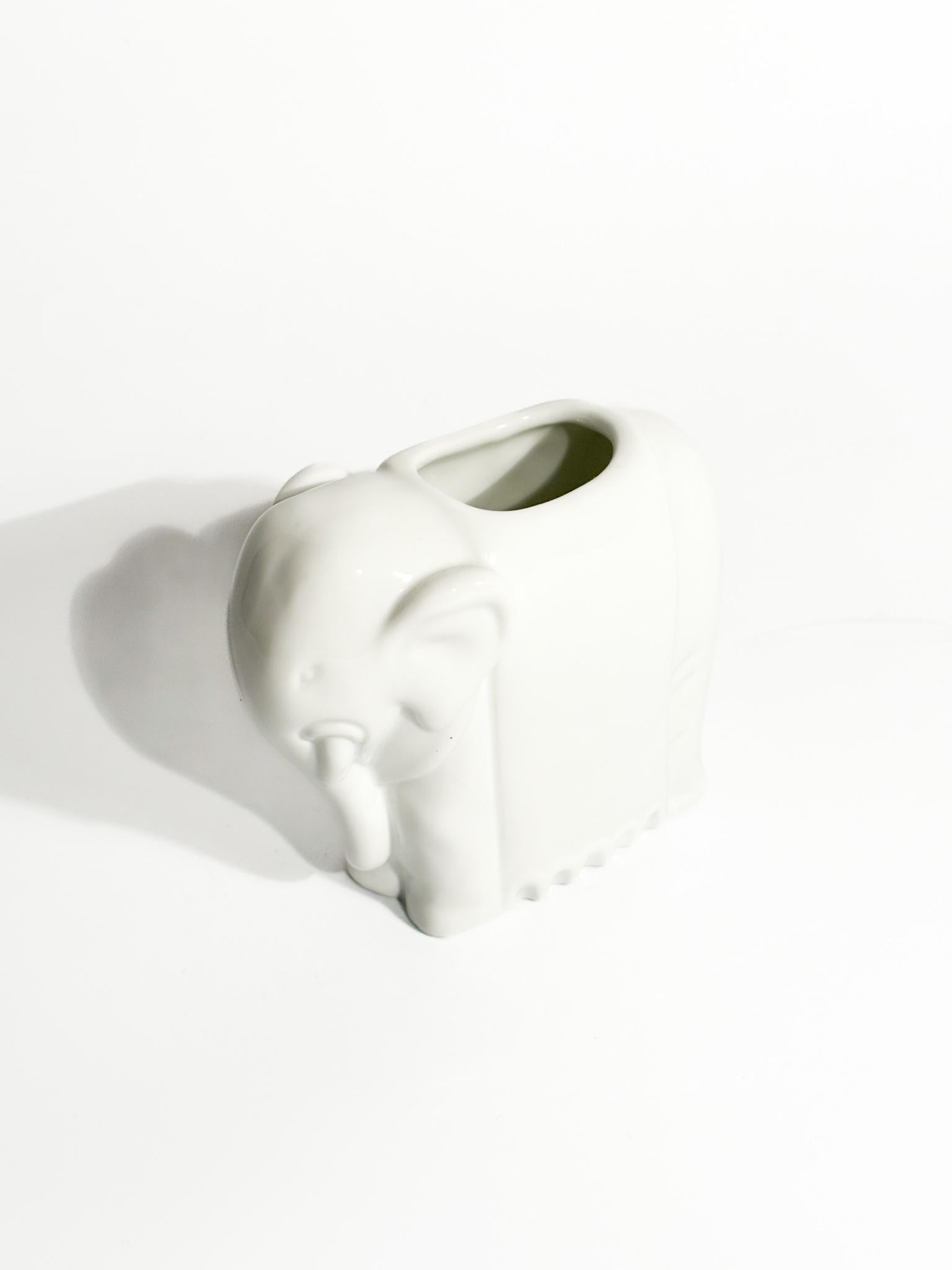 Late 20th Century White Elephant Vase Re-edition by Gio Ponti for Richard Ginori 1980s For Sale