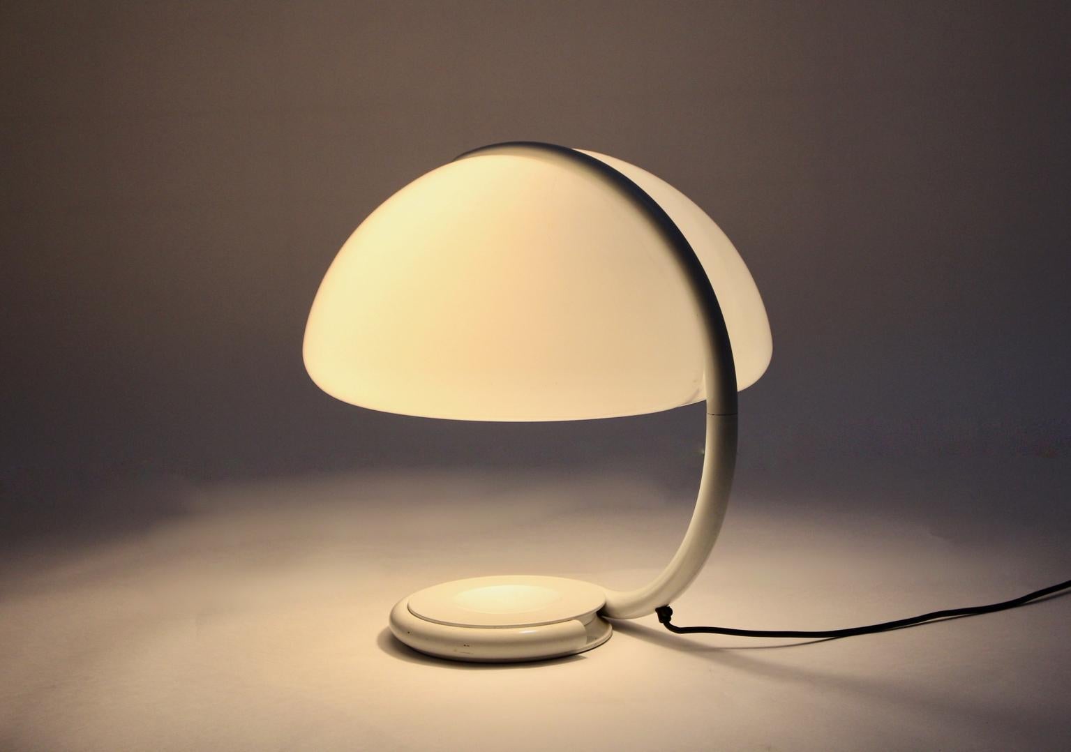 White Elio Martinelli Vintage Table Lamp Mod. 599 Serpente Designed 1965, Italy For Sale 11