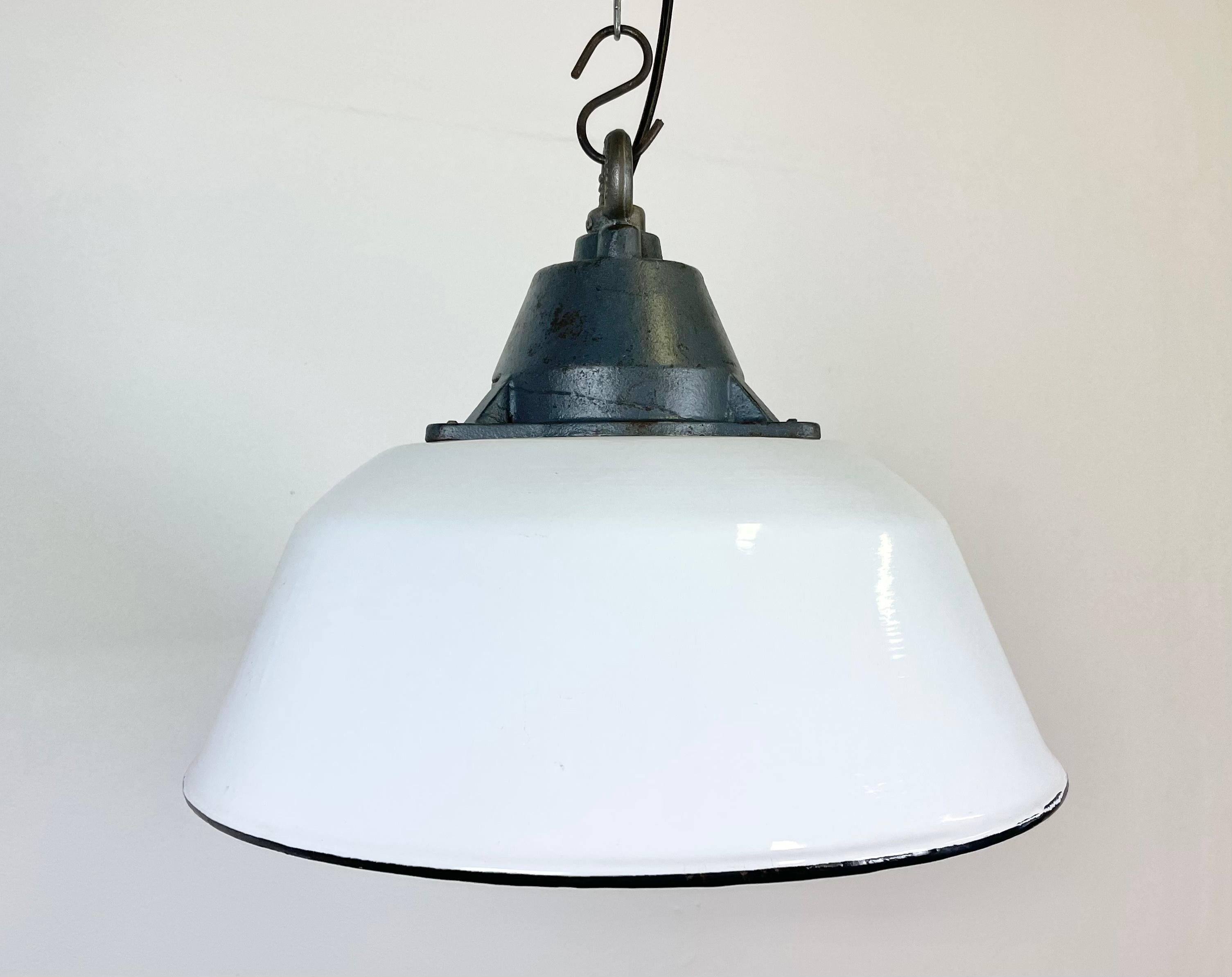 cast iron pendant light