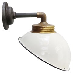 Wandleuchten aus weißem Emaille-Messing