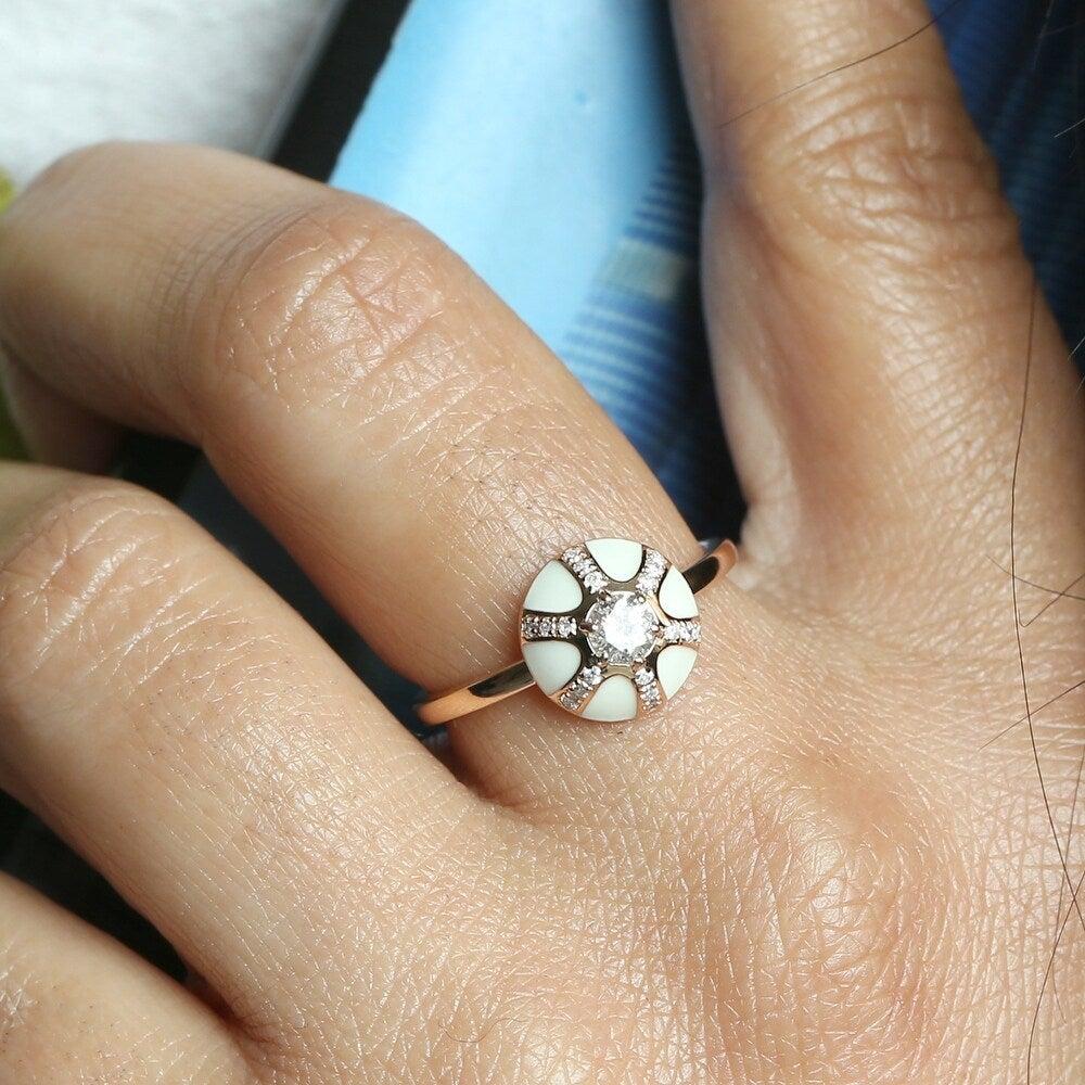 For Sale:  White Enamel Diamond 18 Karat Gold Ring 3