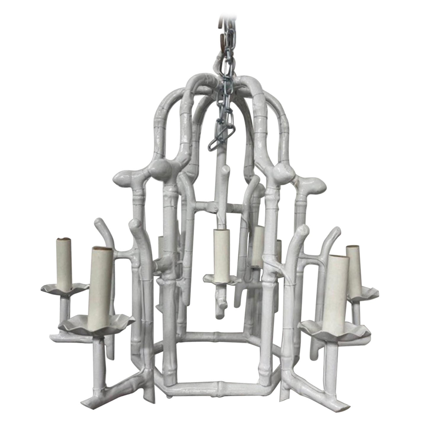 Lampadario a gabbia di bambù con finitura smaltata bianca, design moderno in vendita