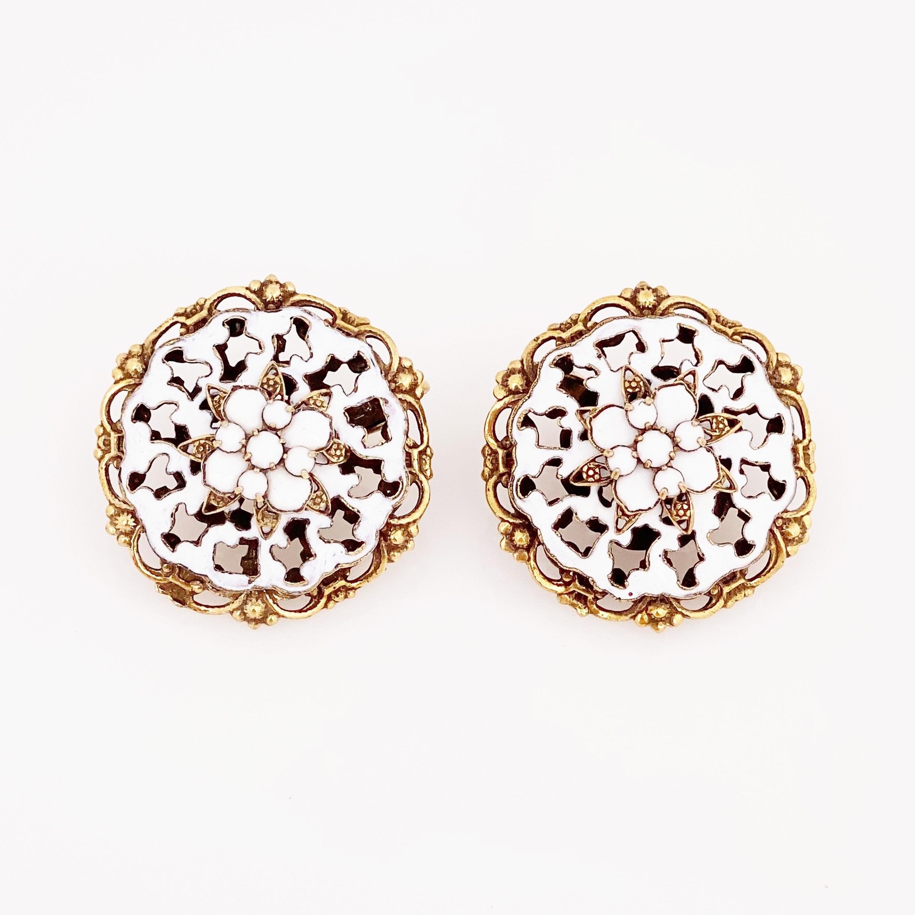 White Enamel Ornate Earrings With Milk Glass Rhinestones, 1950s In Good Condition For Sale In McKinney, TX