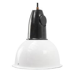 Lampe à suspension industrielle vintage en émail blanc avec dessus en bakélite