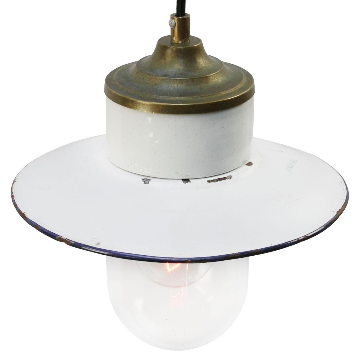 White Enamel Vintage Industrial Brass Porcelain Clear Glass Pendant Lights In Good Condition For Sale In Amsterdam, NL