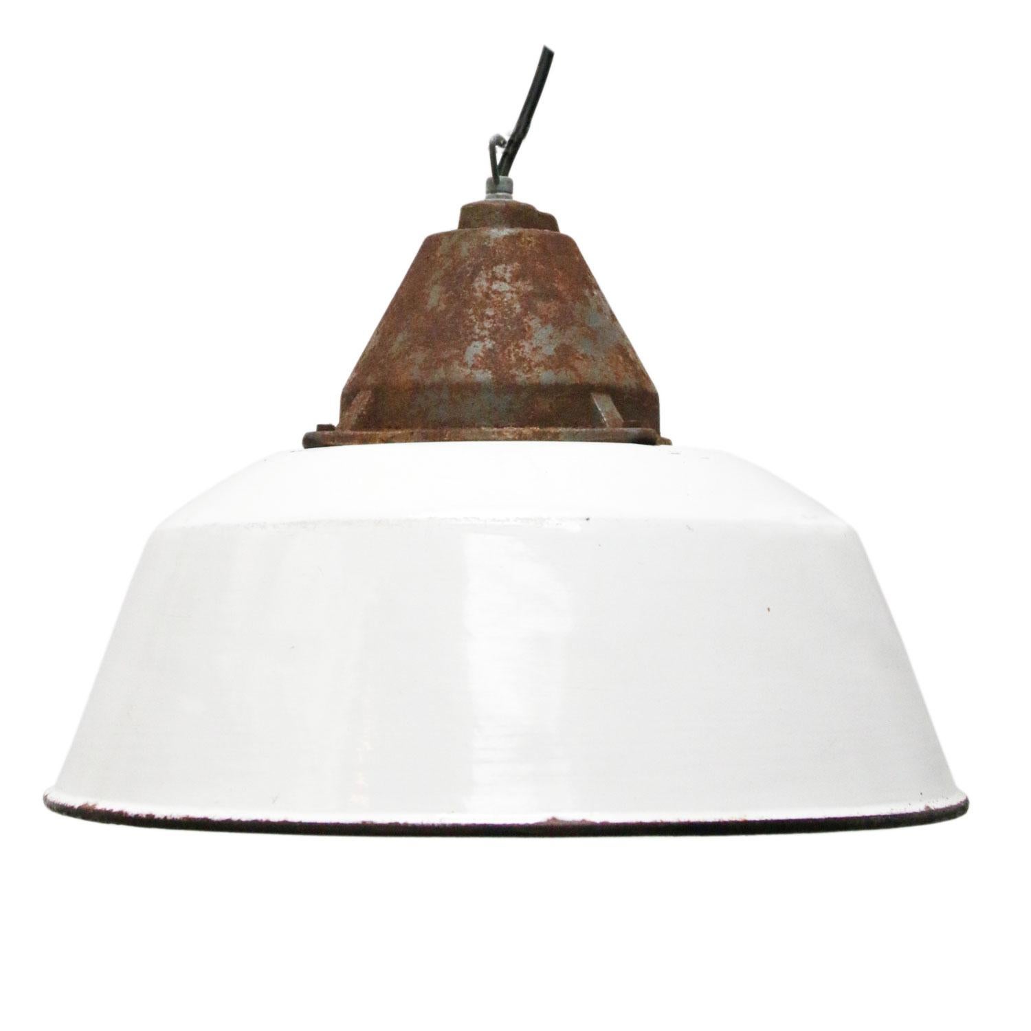 Factory hanging lamp
White enamel white interior
Cast iron top

Weight 5.0 kg / 11 lb

Priced per individual item. All lamps have been made suitable by international standards for incandescent light bulbs, energy-efficient and LED bulbs. E26/E27