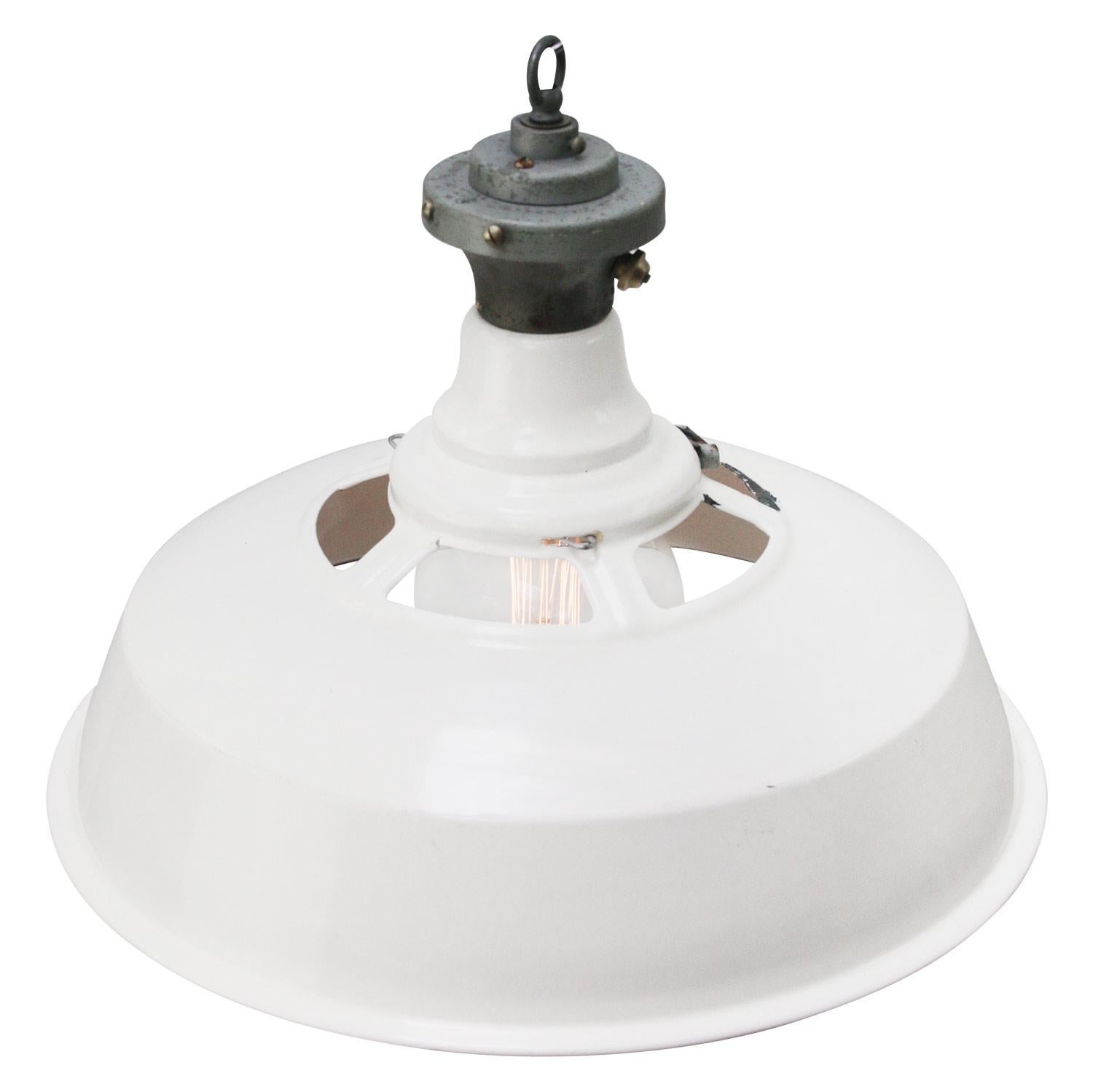 Factory American hanging lights. White enamel. White interior.

Weight 2.50 kg / 5.5 lb

Priced per individual item. All lamps have been made suitable by international standards for incandescent light bulbs, energy-efficient and LED bulbs.