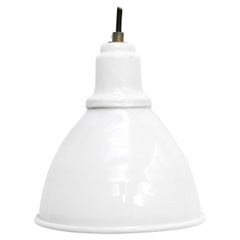 Lampe suspendue d'usine industrielle vintage en émail blanc