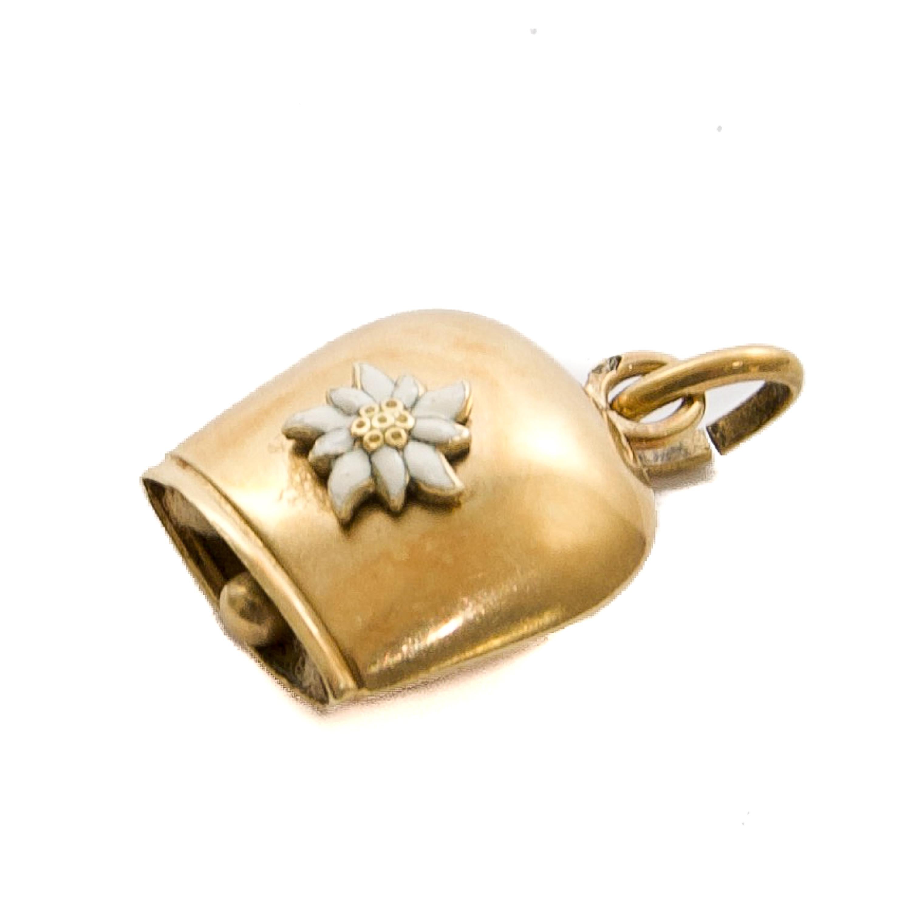 White Enameled Edelweiss Gold Cow Bell Charm Pendant In Good Condition In Rotterdam, NL