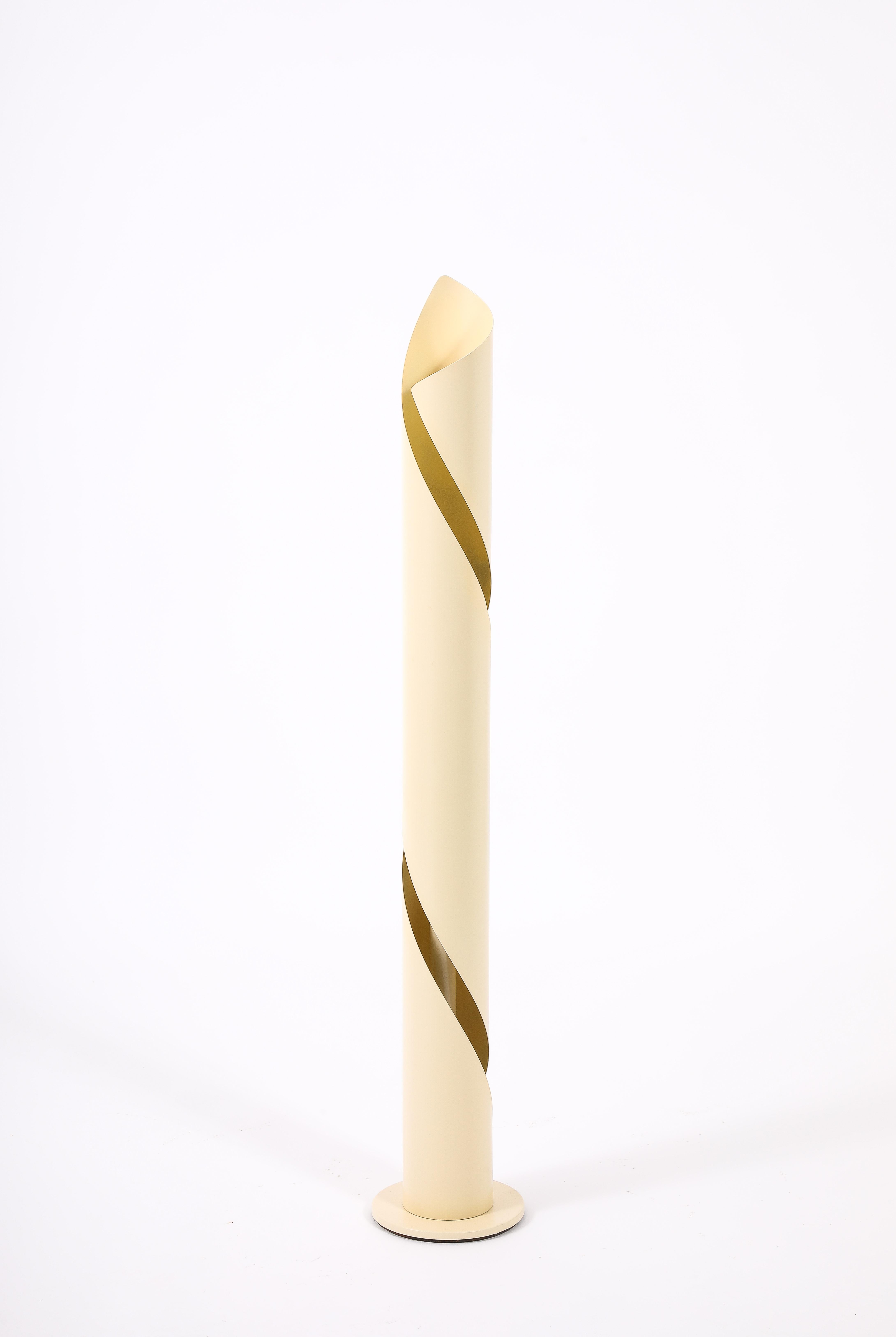 Spiral-Stehlampe aus weiß emailliertem Metall, Frankreich 1970er Jahre im Angebot 2