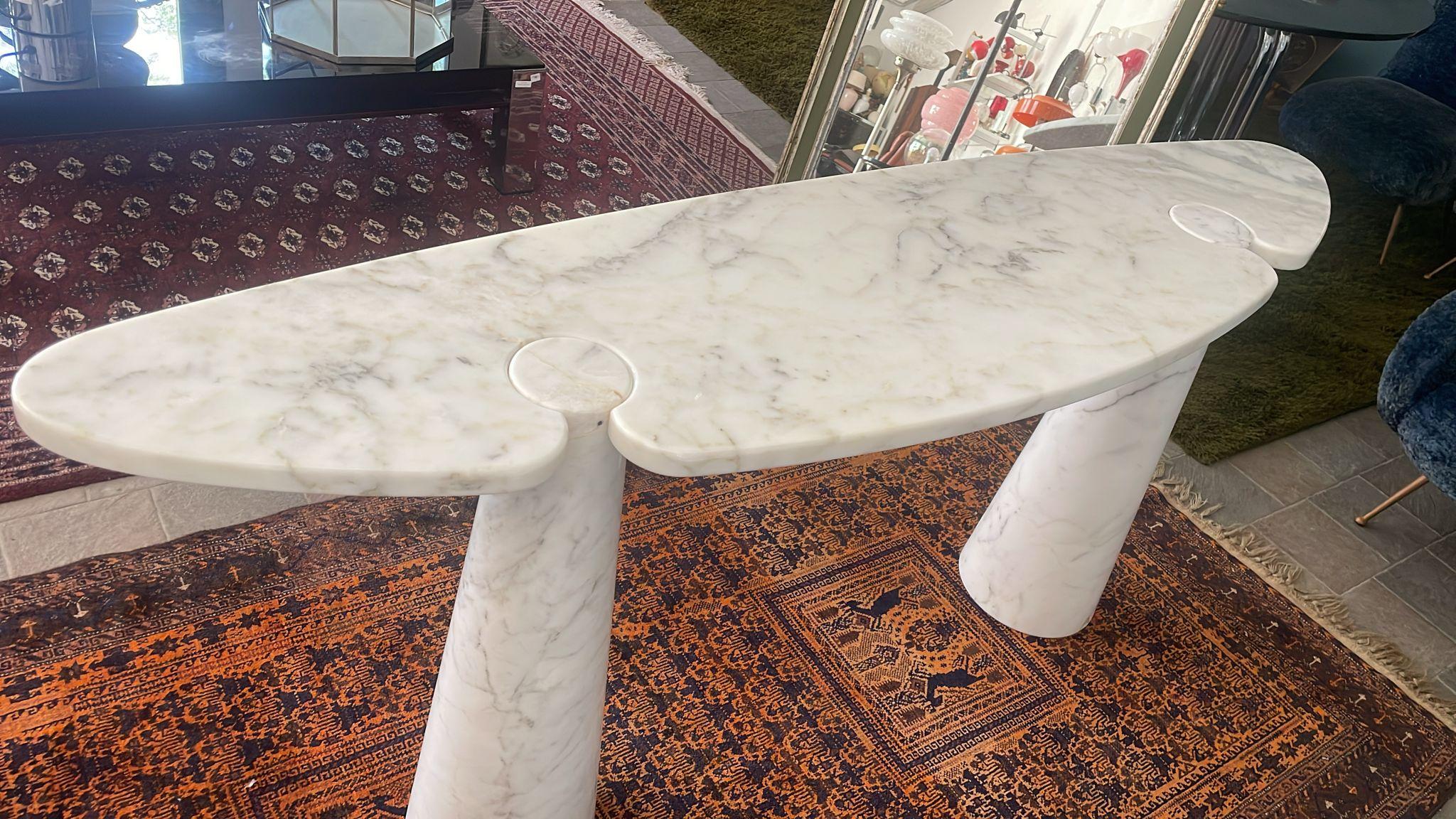 Late 20th Century White Eros Console by Angelo Mangiarotti for Skipper, 1971 For Sale
