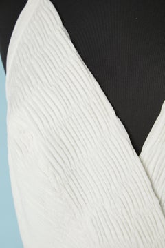 White evening  backless dress with pearls behind the neck Torrente Robe du Soir