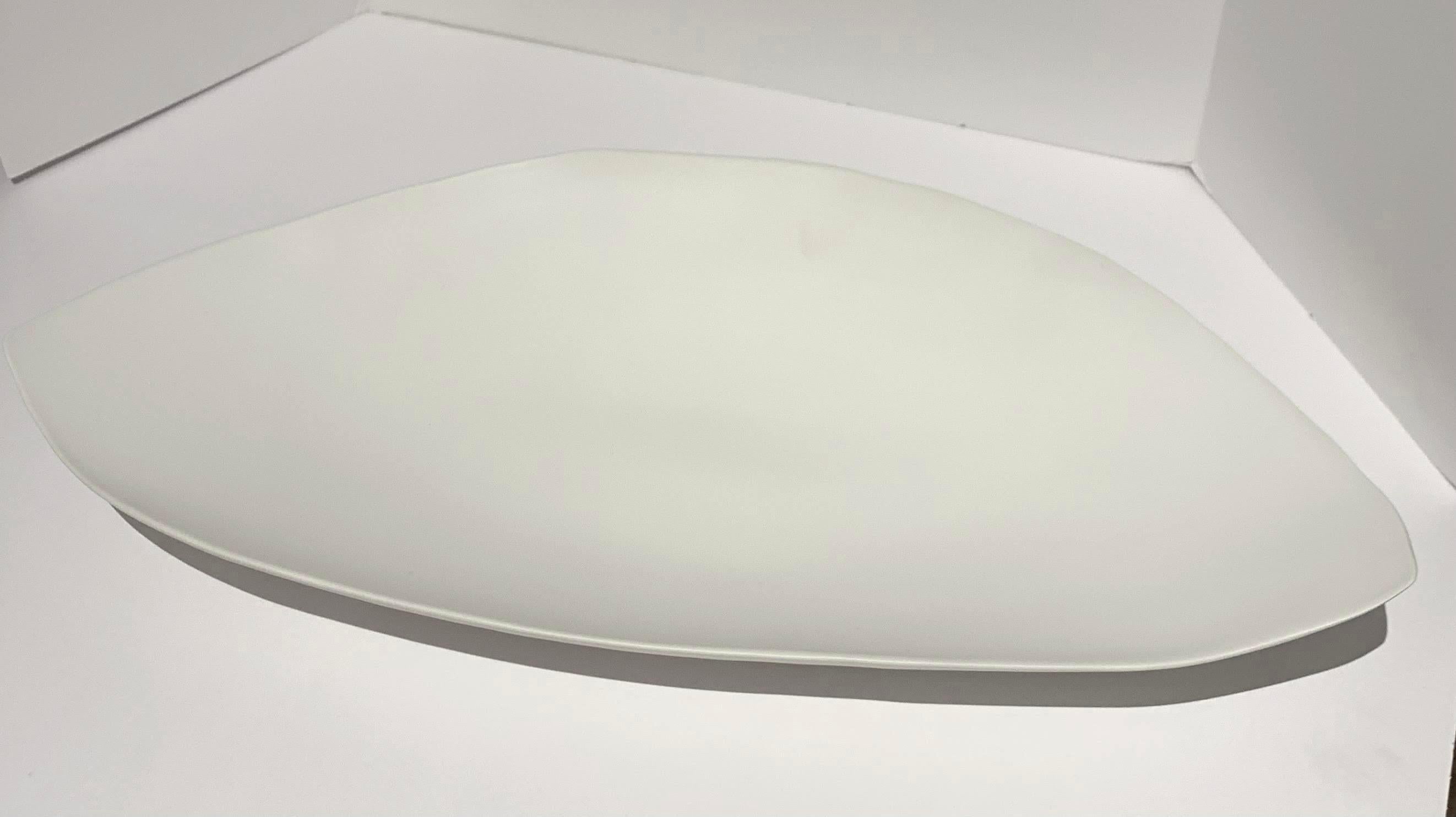 White Extra Large Curved Handmade Bowl, Italy, Contemporary In New Condition In New York, NY