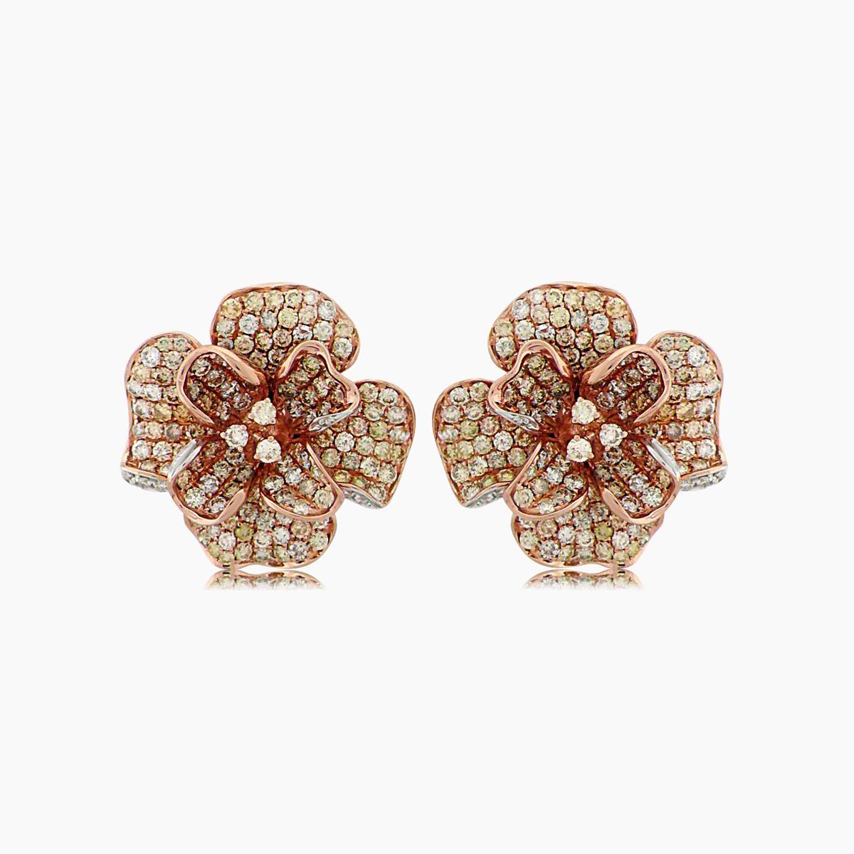 Taglio misto Orecchini in oro rosa 18K con diamanti bianchi e fantasia incastonati a fiore in vendita