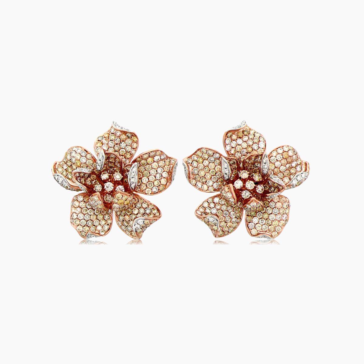 Taglio misto Orecchini The Lilly Flower in oro bianco e rosa 18 carati con diamanti bianchi e pave set in vendita
