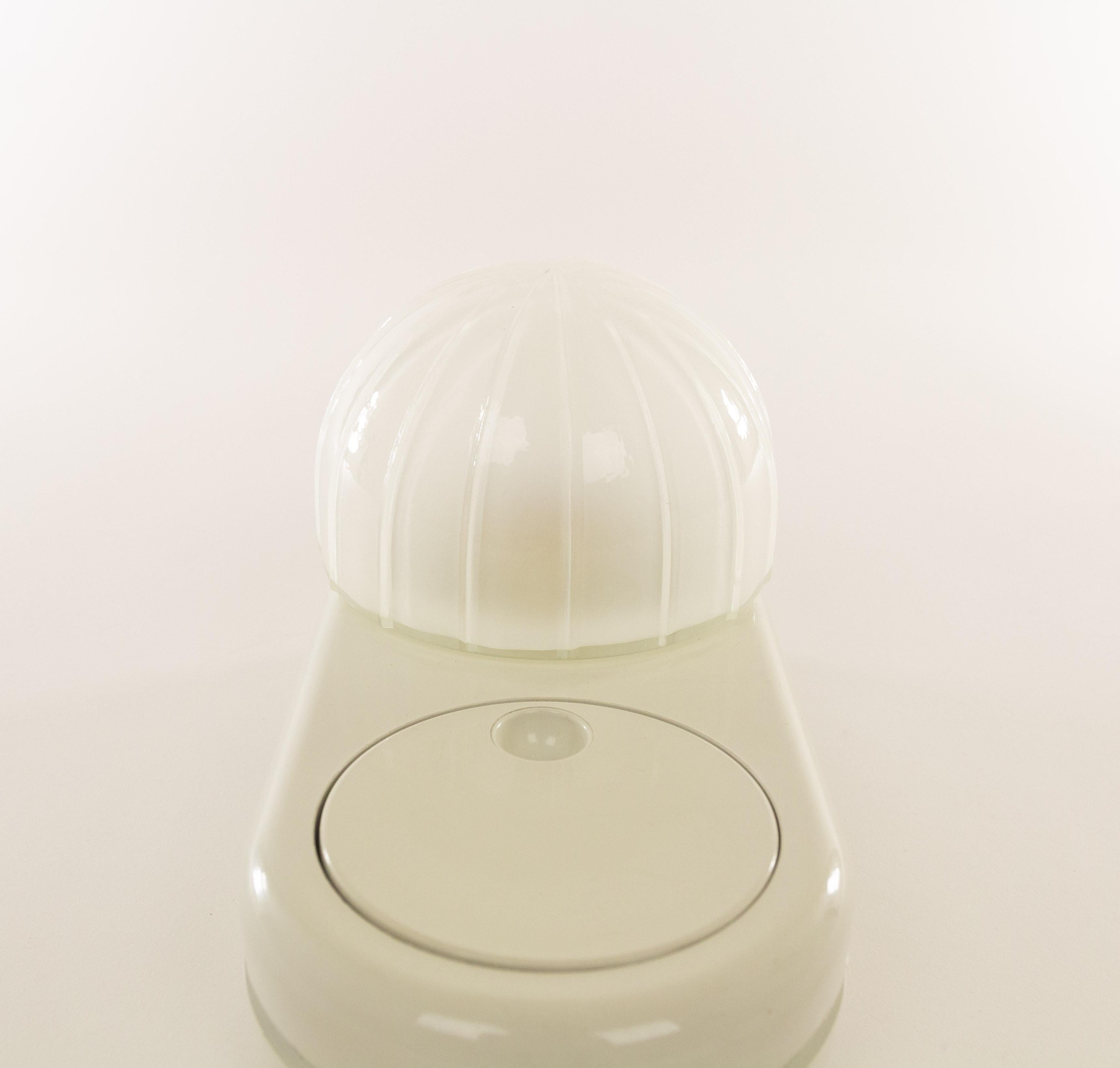 White Farstar Table Lamp by Adalberto Dal Lago for Bieffeplast, 1970s 1