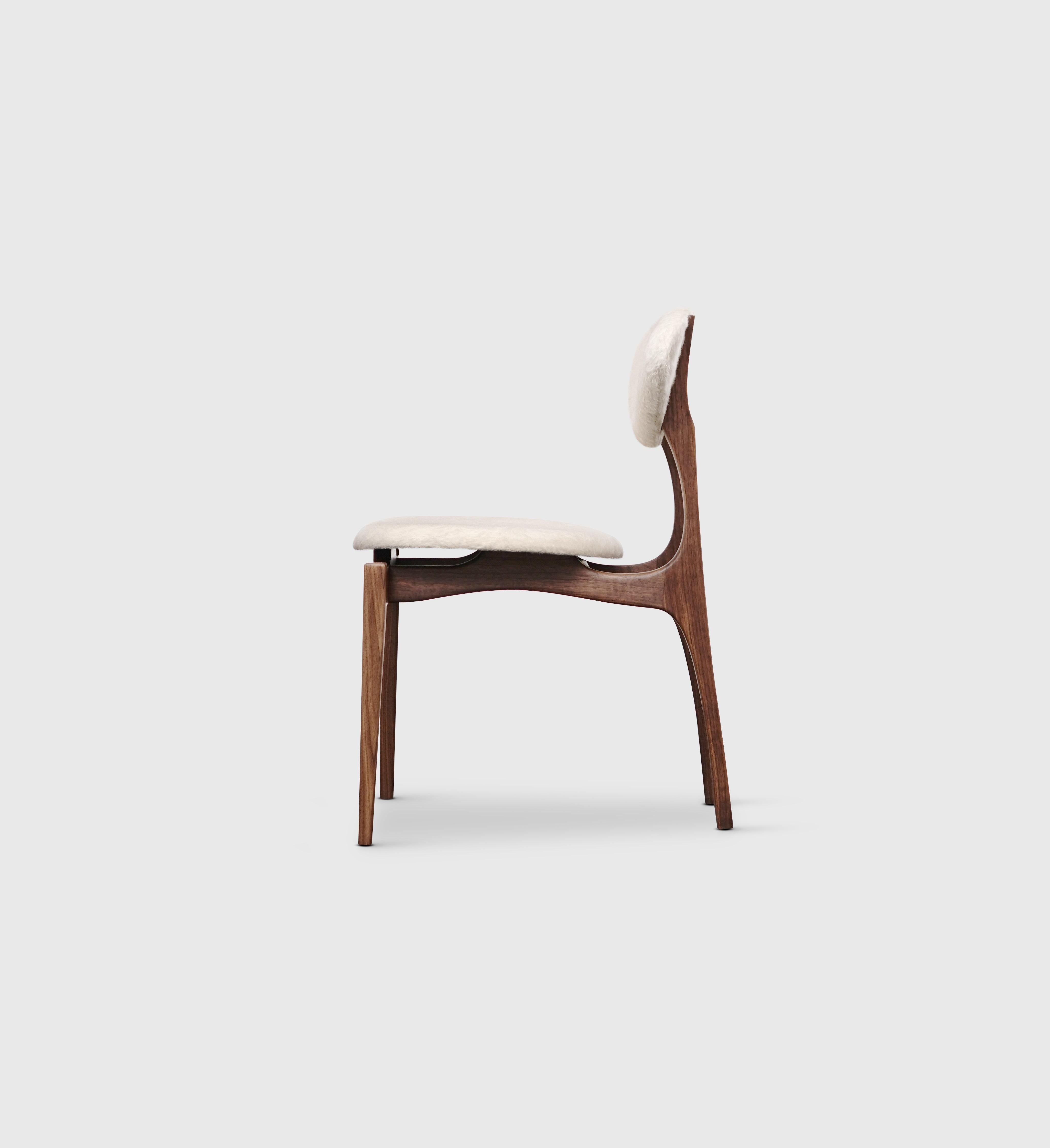 Post-Modern White Femur Dining Chair by Atra Design