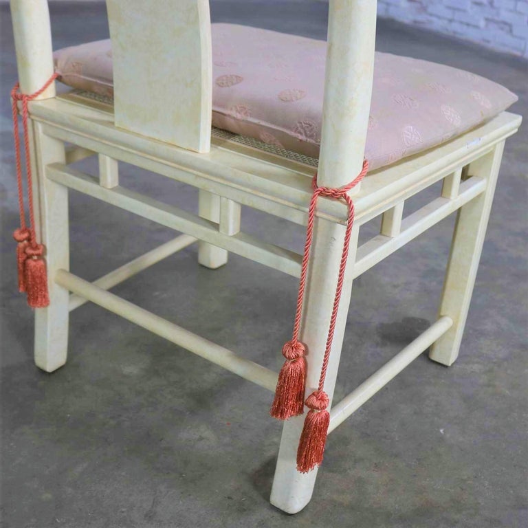 White Fine Furniture Asian Ming Chinoiserie Style off White Lacquer