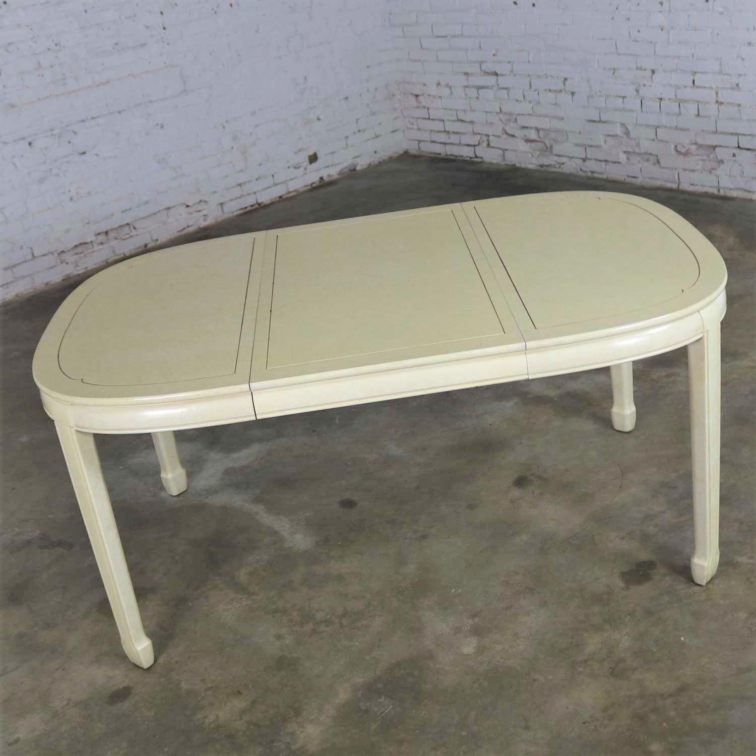 White Fine Furniture Asian Ming Chinoiserie Style off White Lacquer Oval Dining In Good Condition In Topeka, KS