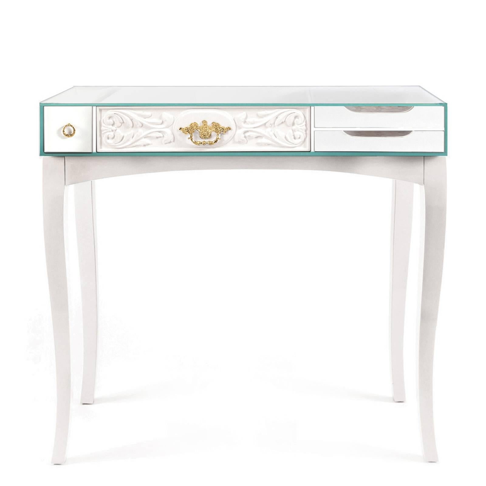 White Finishes Console Table In New Condition For Sale In Paris, FR