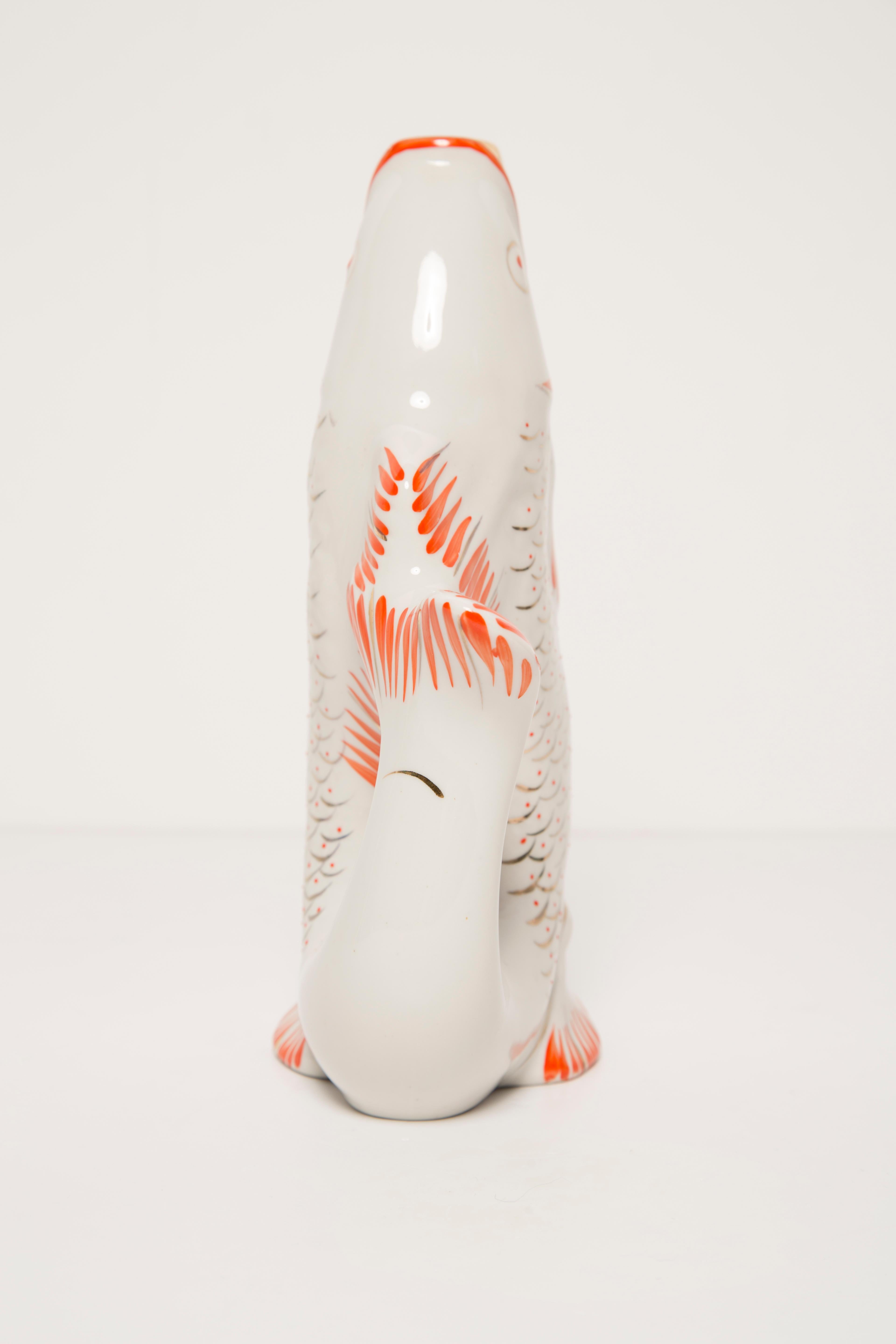 White Fish Glass Decanter or Vase, 20th Century, Europe, 1960s For Sale 1