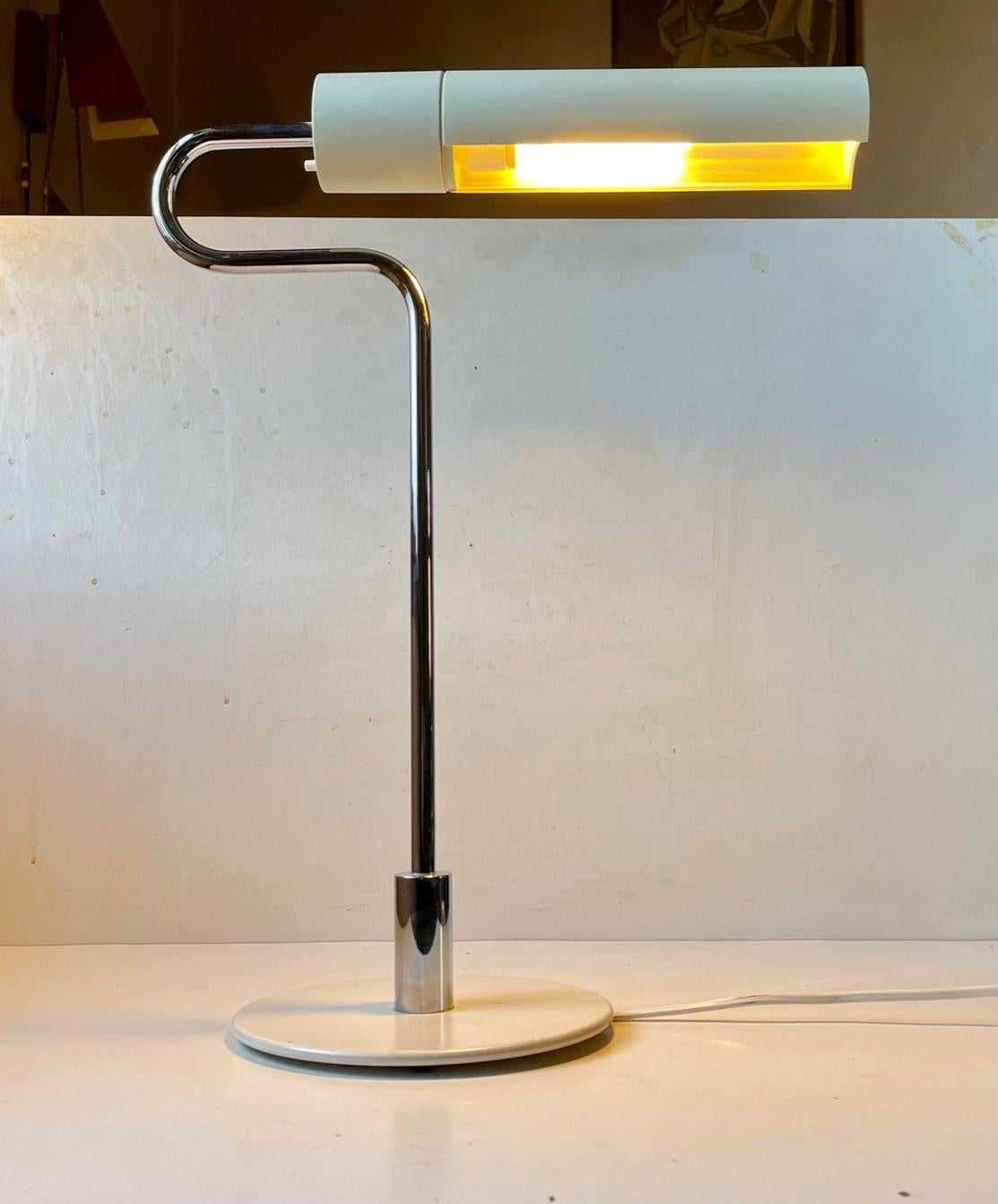 White Flamingo Minimalist Desk Lamp by Jørgen Møller for Royal Copenhagen For Sale 4