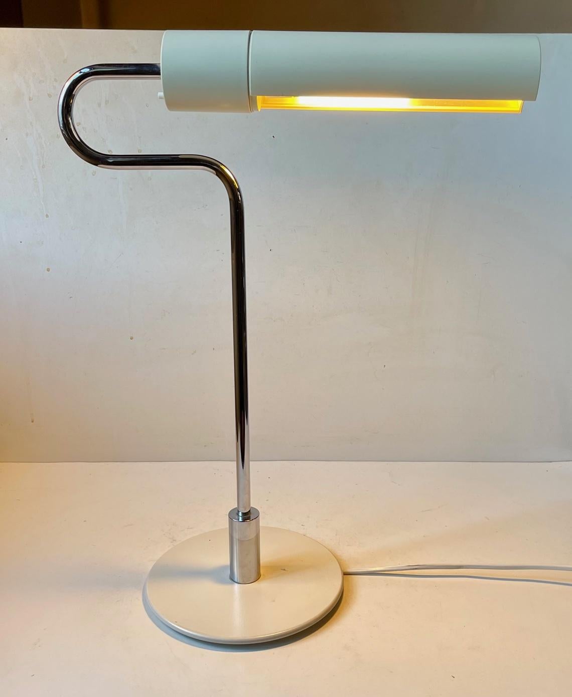 White Flamingo Minimalist Desk Lamp by Jørgen Møller for Royal Copenhagen For Sale 3