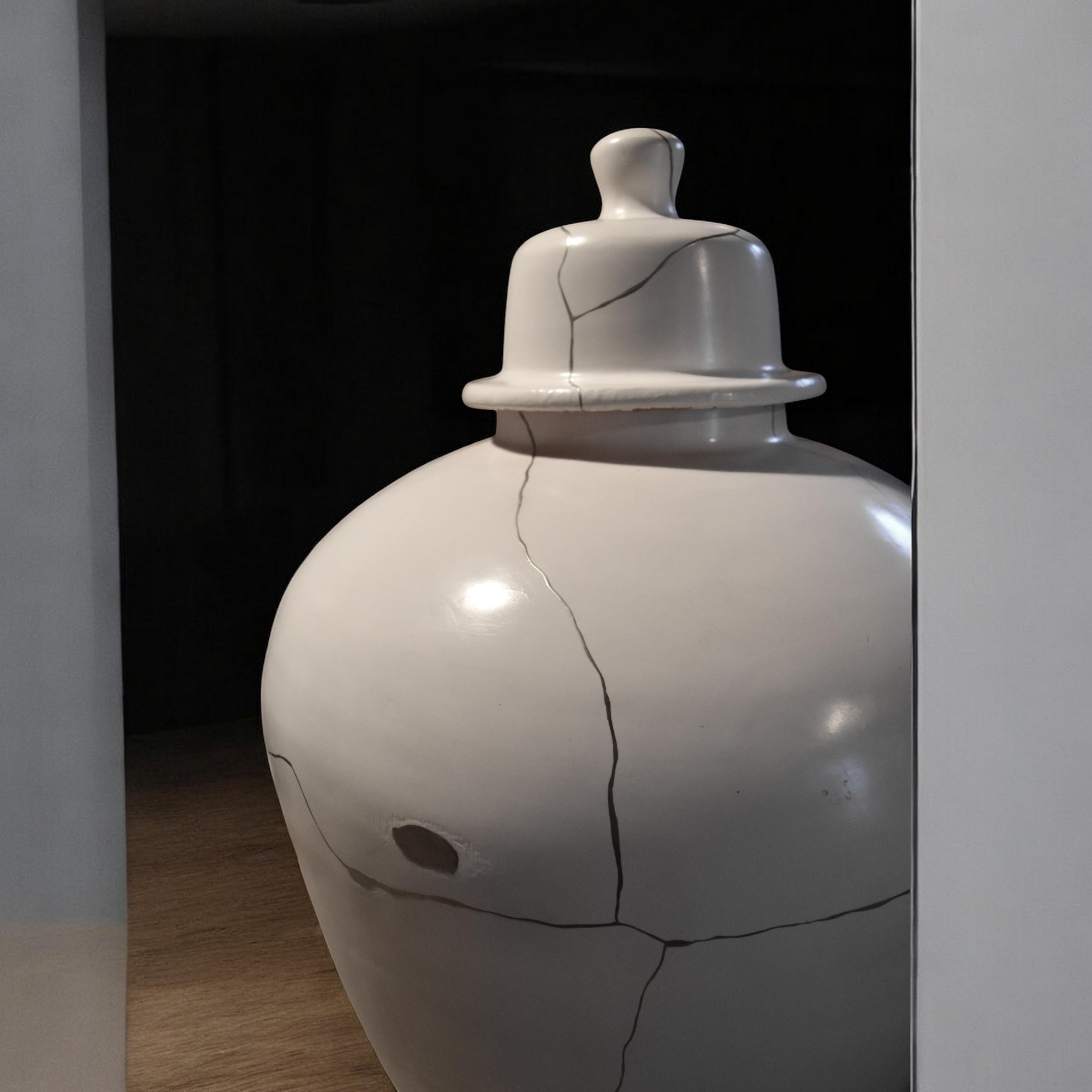 French White Floor Meiping Vase  with platinium For Sale