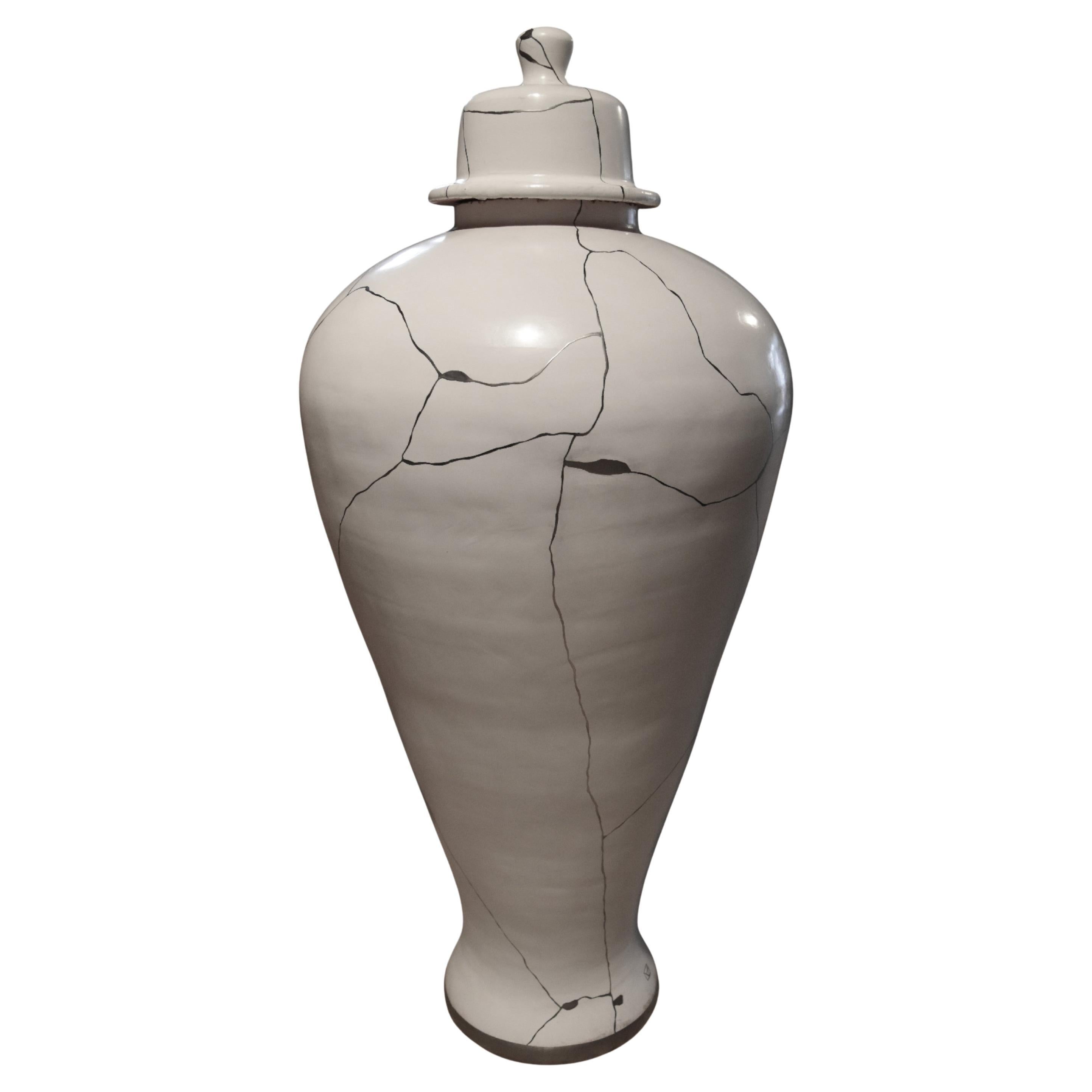 White Floor Meiping Vase  with platinium