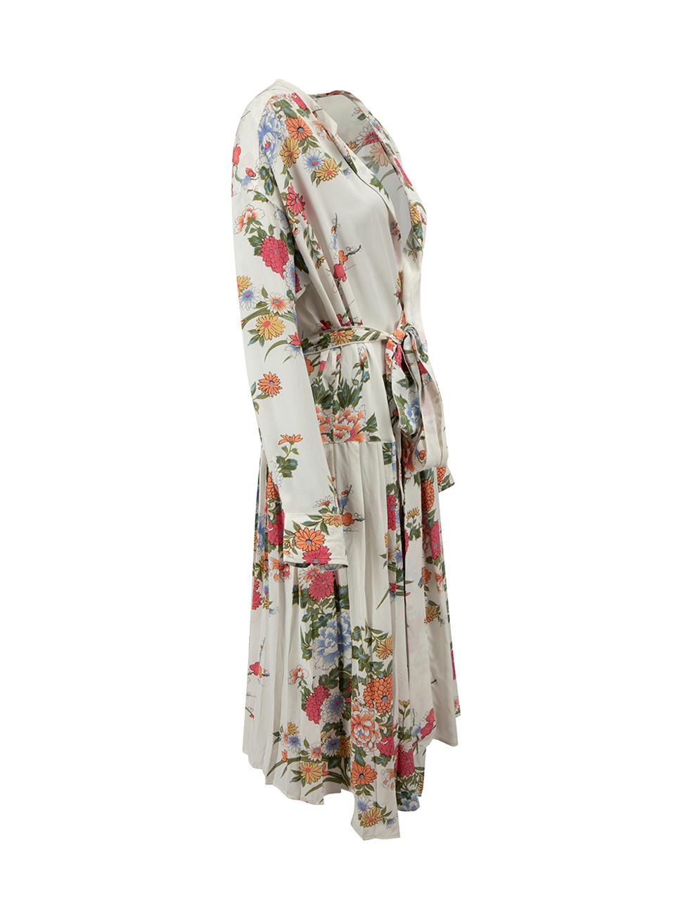 CONDITION is Very good. Hardly any visible wear to dress is evident on this used Isabel Marant designer resale item.



Details


White

Silk

Wrap dress

Floral print

Long sleeves

Knee length

Pleated skirt detail





Made in
