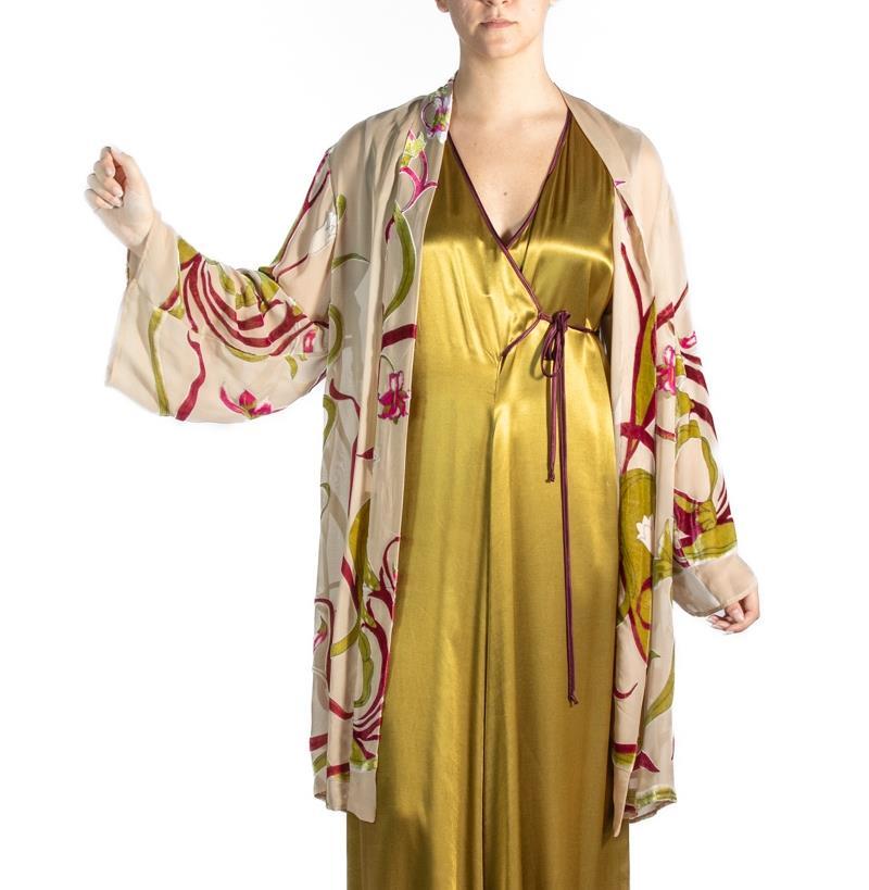 White Floral Print Rayon & Silk Burnout Velvet Robe For Sale 2