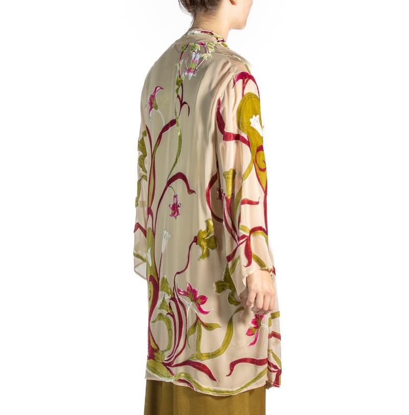 White Floral Print Rayon & Silk Burnout Velvet Robe For Sale 3
