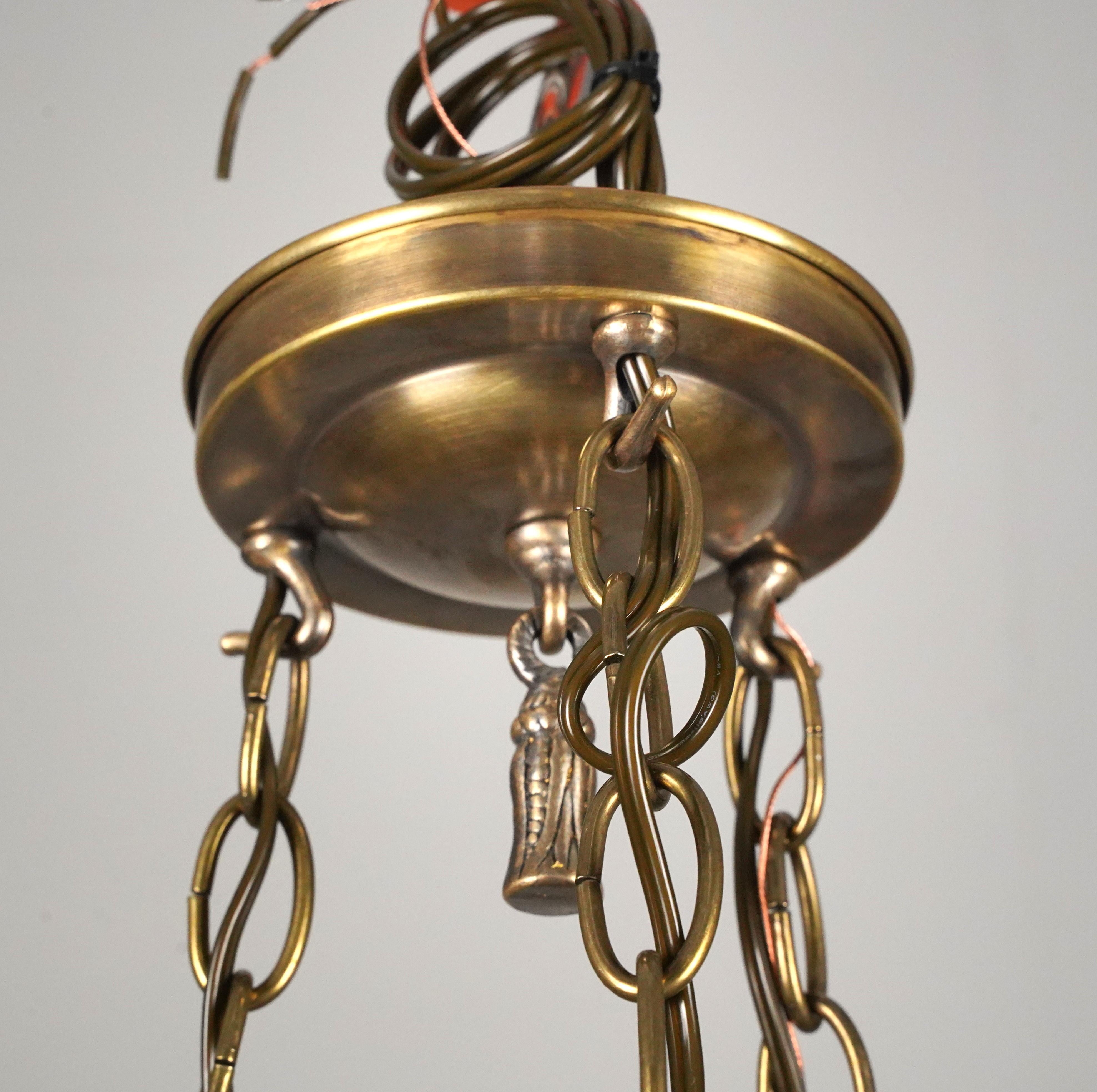 White Fluted Glass Bowl Brass Chain Pendant Light in vendita 3
