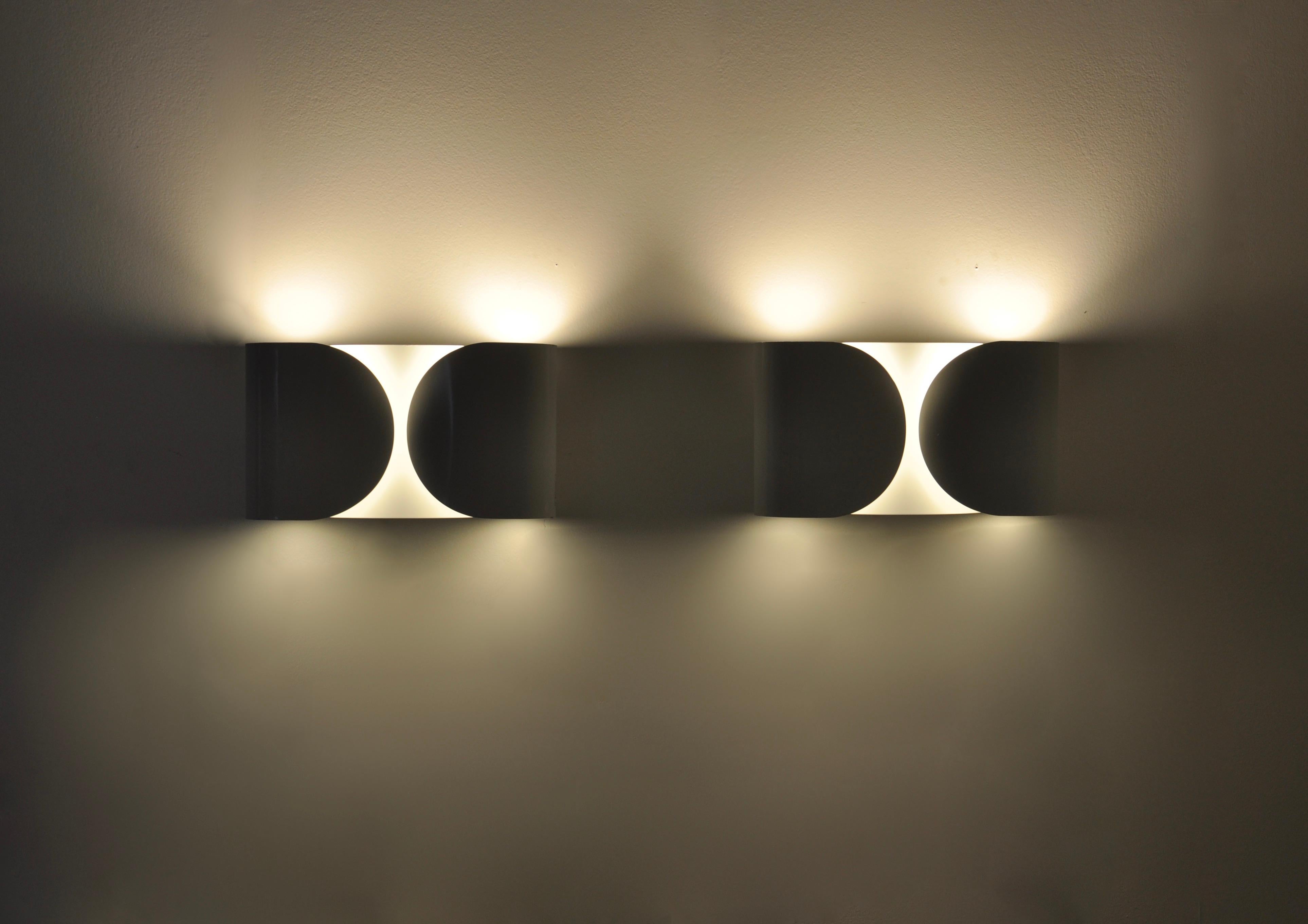 Mid-Century Modern White Foglio Wall Lamps by Tobia & Afra Scarpa for Flos, 1960s Set of 2