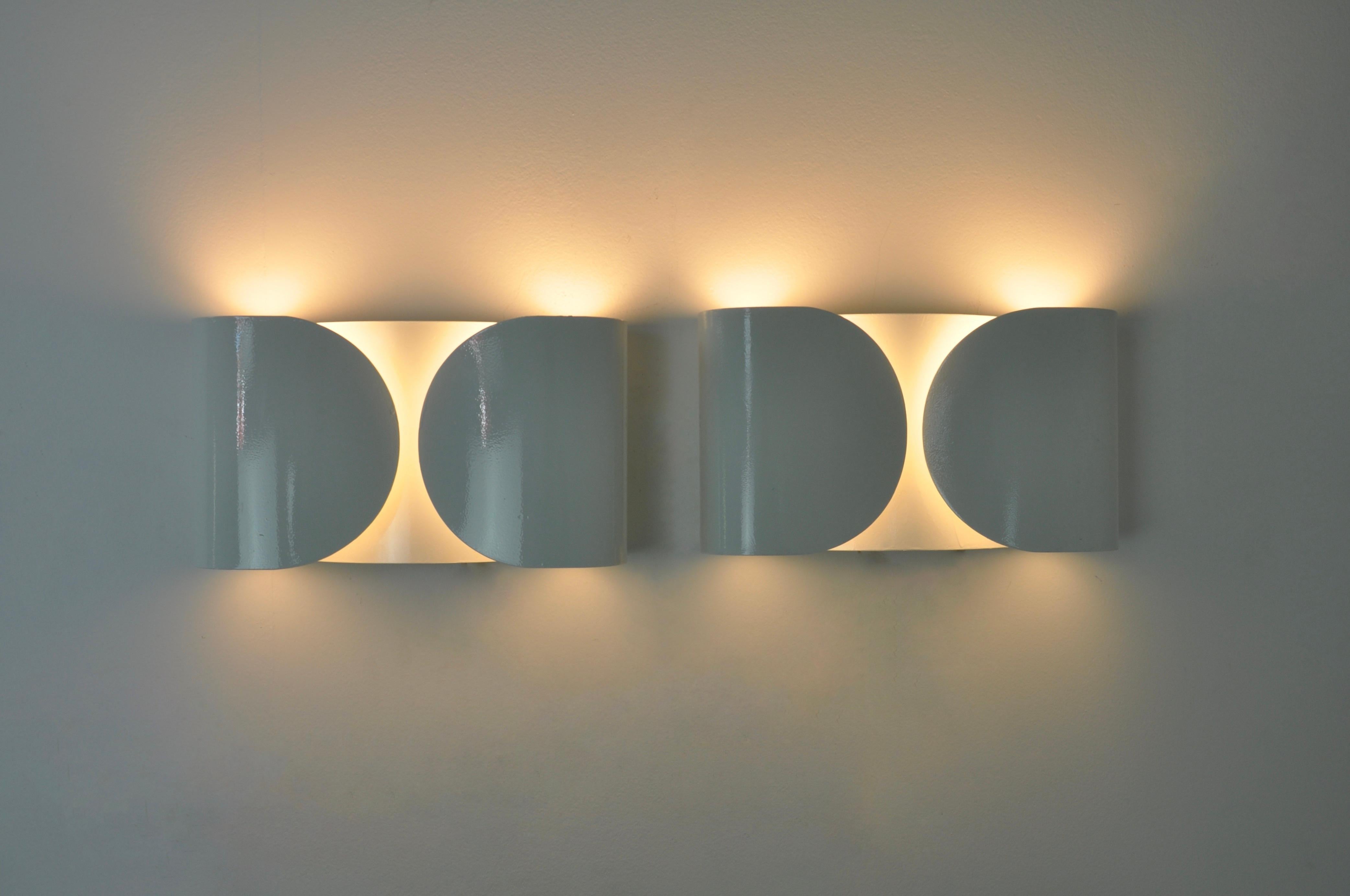 Mid-Century Modern White Foglio Sconces by Tobia & Afra Scarpa for Flos, 1960s Set of 2 For Sale