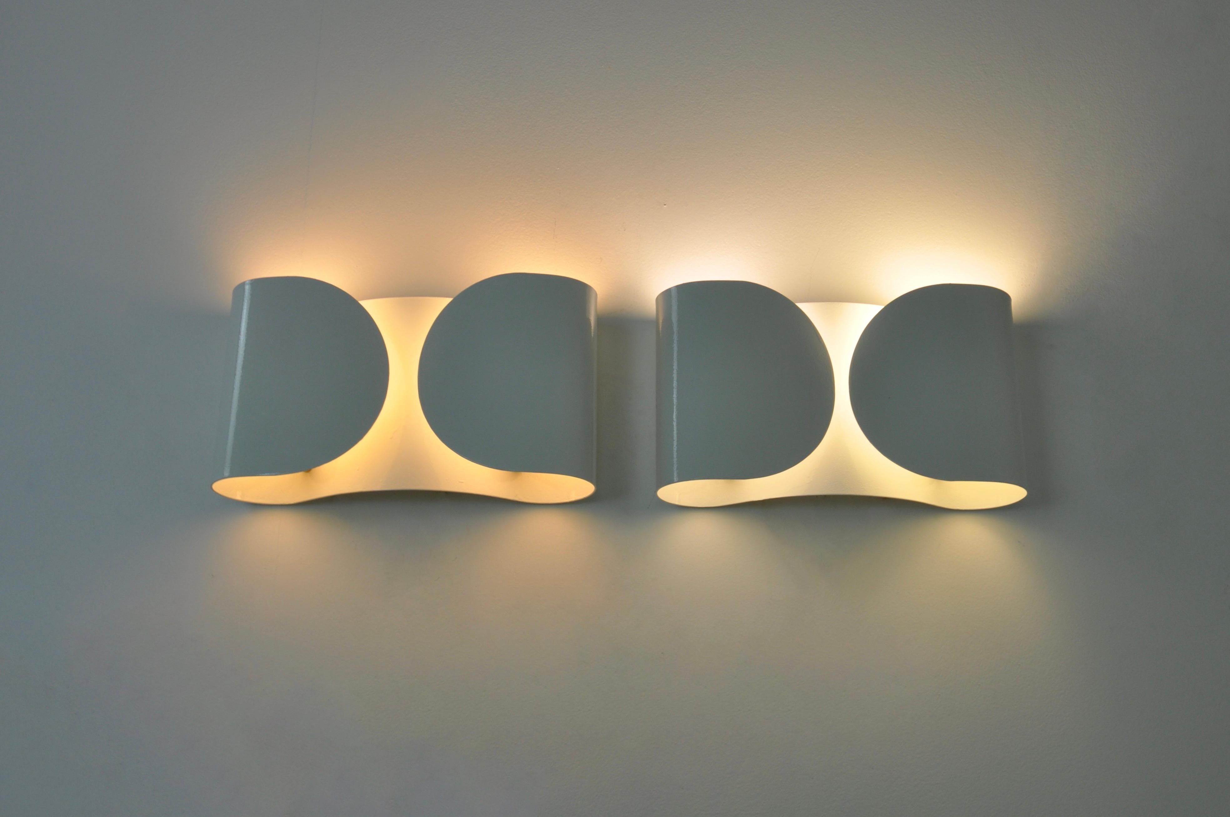 White Foglio Wall Lamps by Tobia & Afra Scarpa for Flos, 1960s Set of 2 In Good Condition For Sale In Lasne, BE