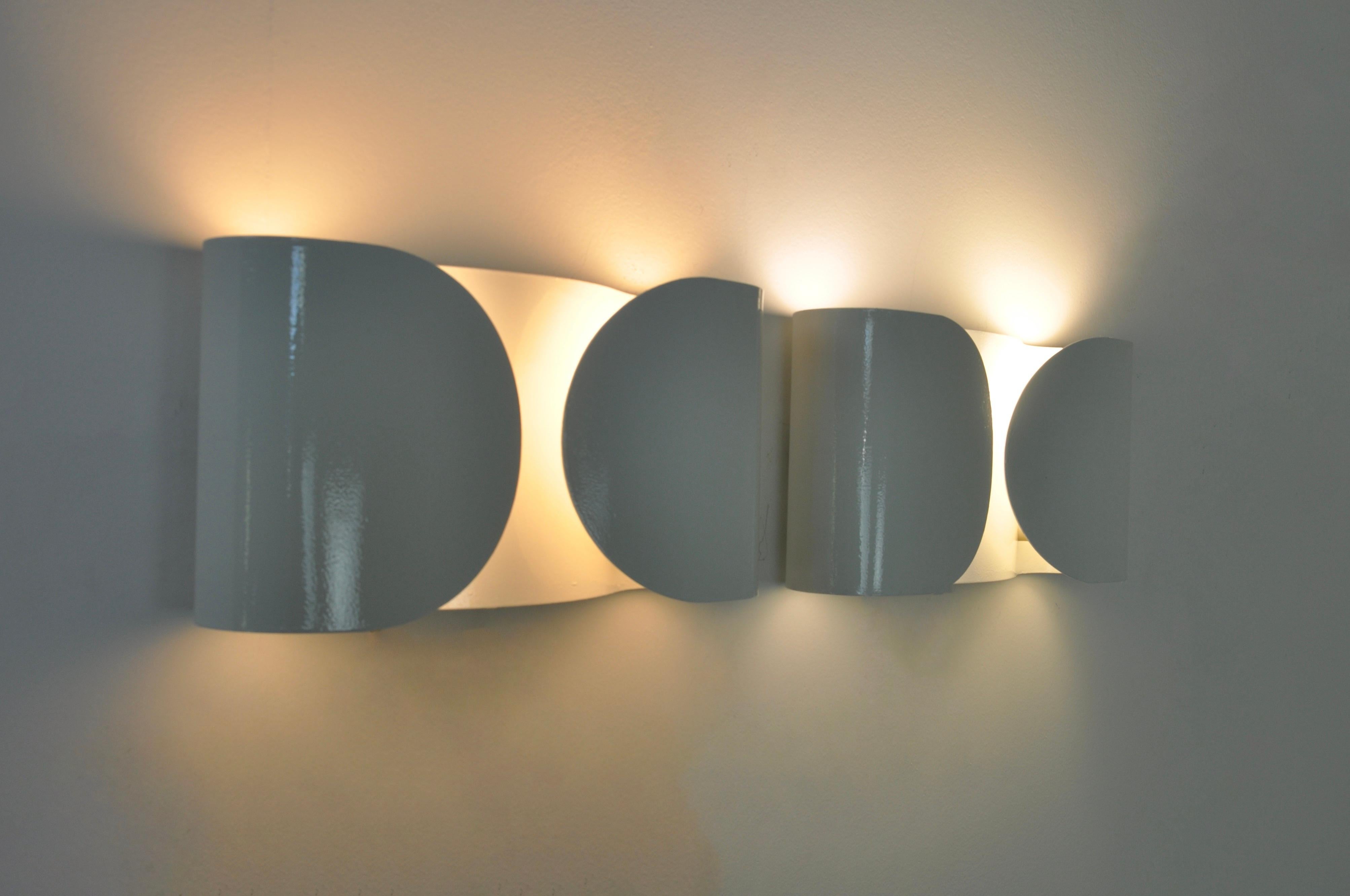 Metal White Foglio Wall Lamps by Tobia & Afra Scarpa for Flos, 1960s Set of 2 For Sale
