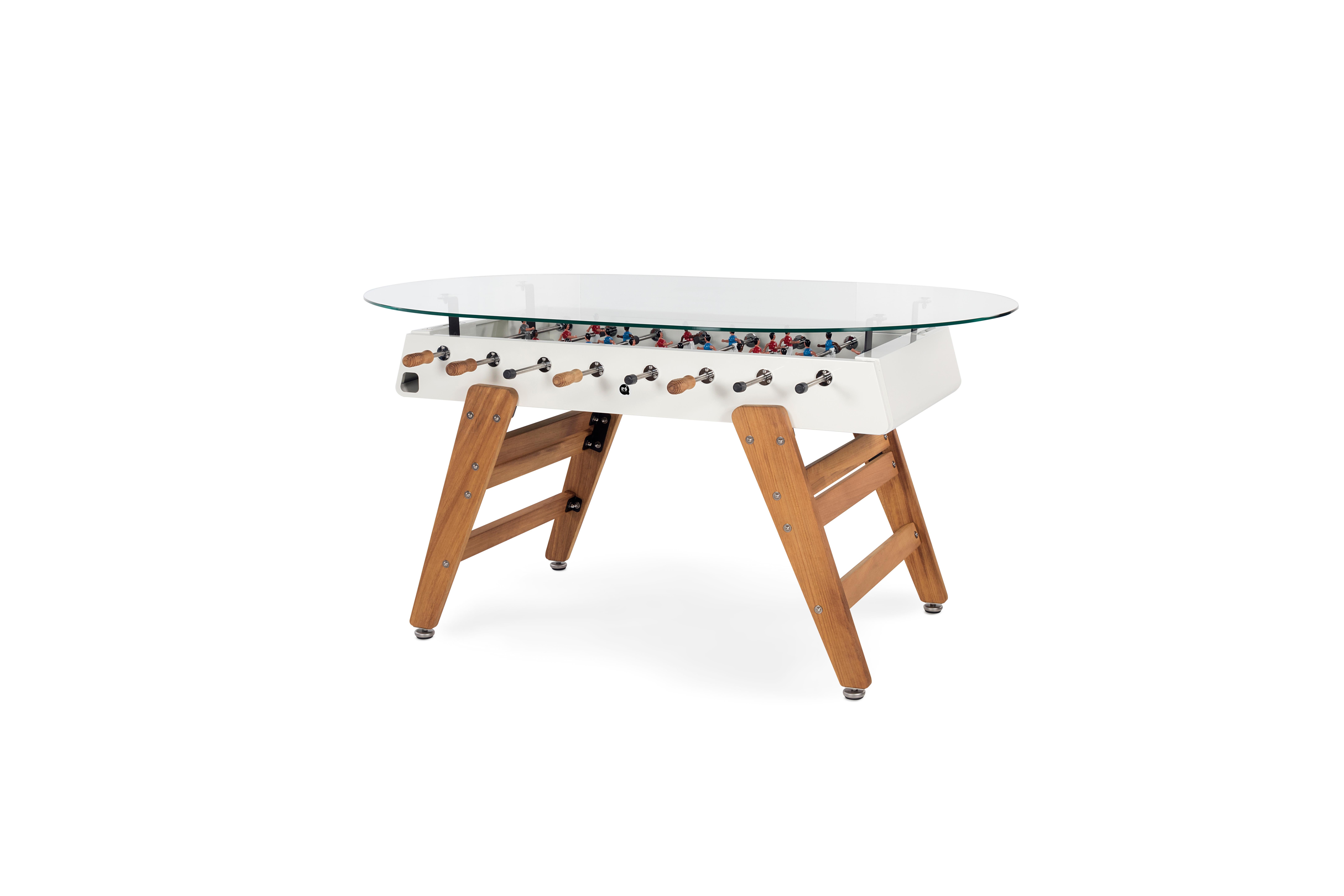 RED FOOSBALL DINING GAME TABLE RS3 WOOD
DESIGNED BY RAFAEL RODRÍGUEZ for RS Barcelona

With the RS3 Wood football dining table, a new player enters the game. Playtime with a touch of wood. A warmer design for those who know that the combination of