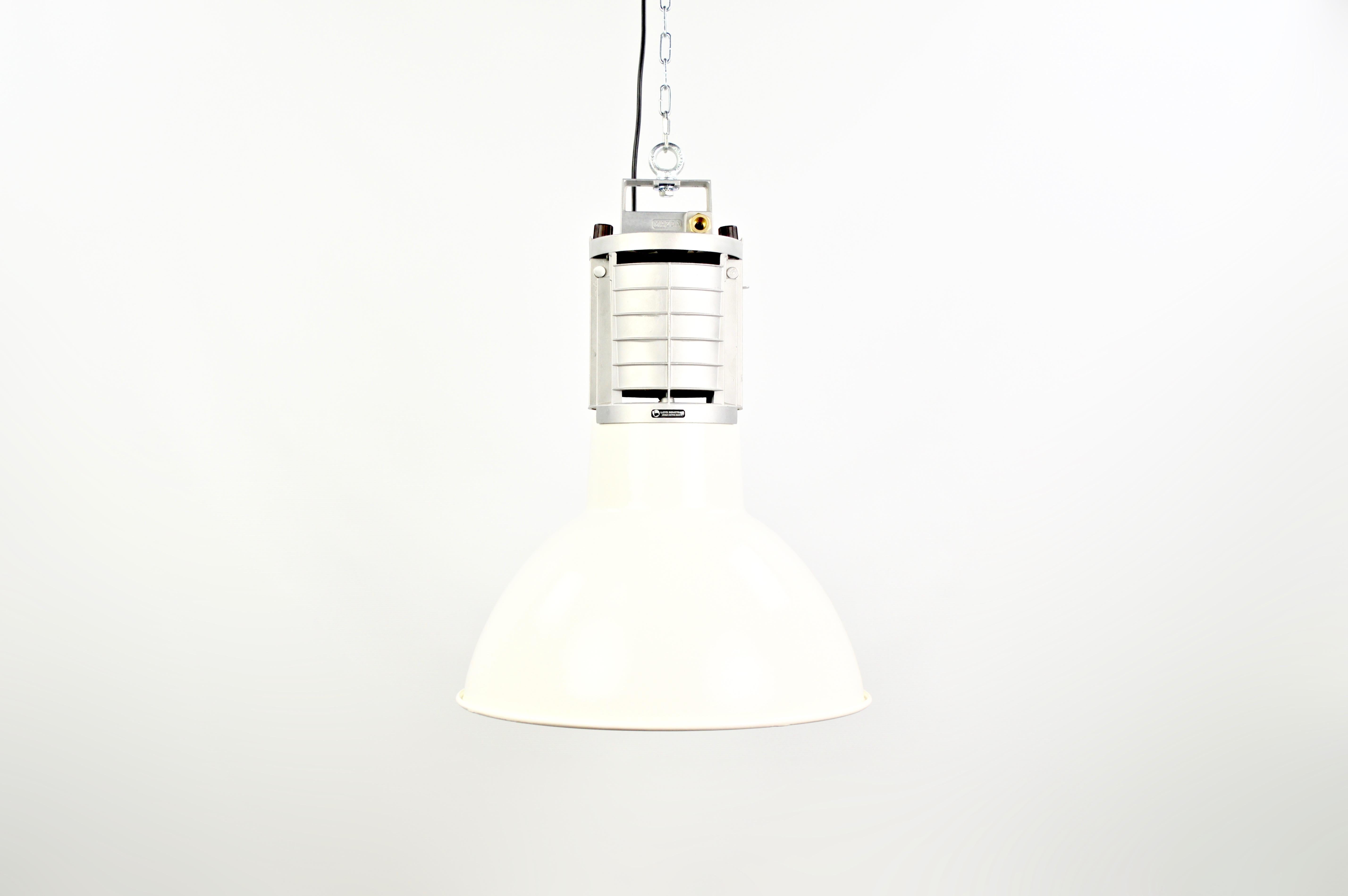 20th Century White French Vintage Industrial Pendant Lights Redesigned For Sale