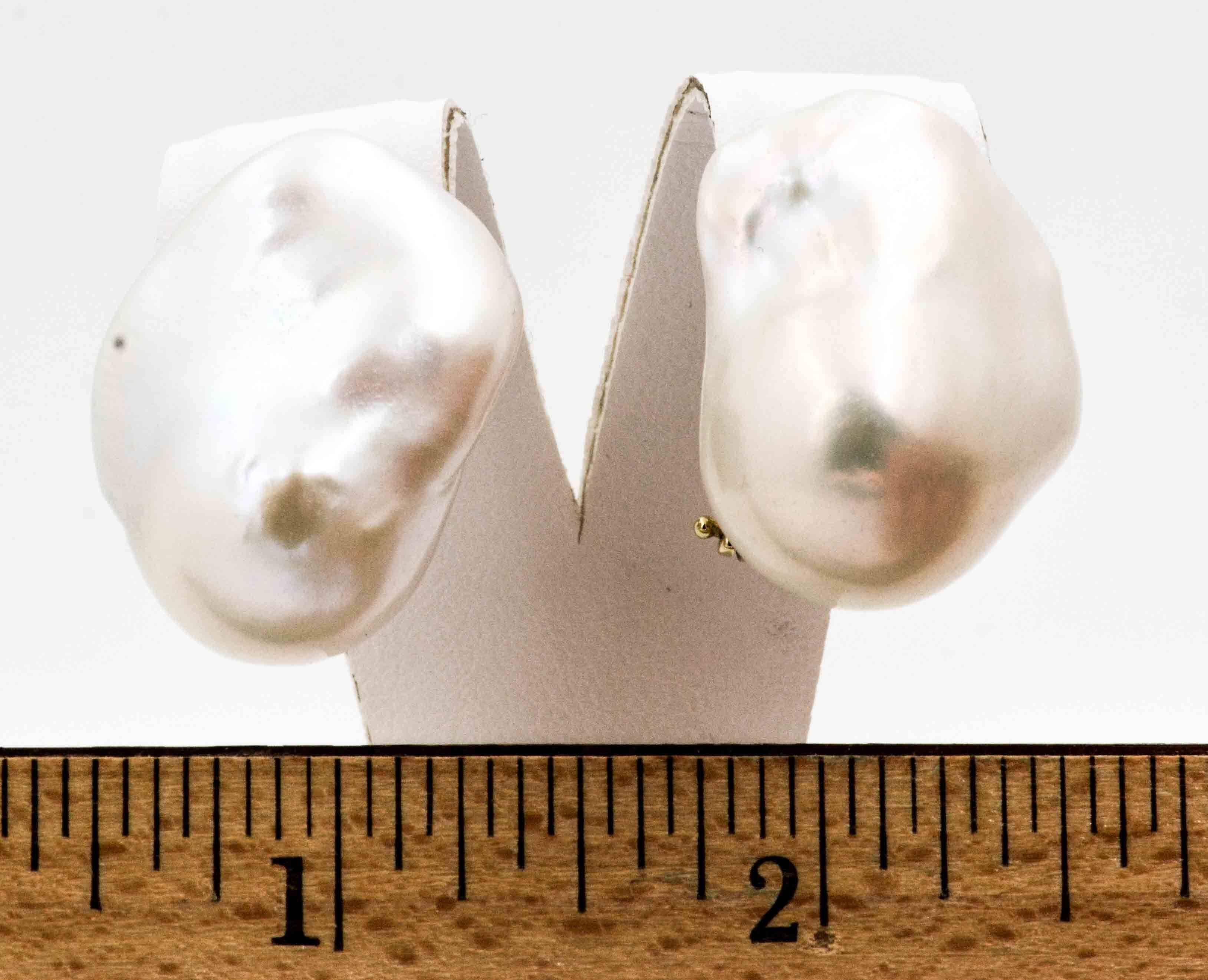 Women's White Freshwater Cultured Baroque Pearl Earrings