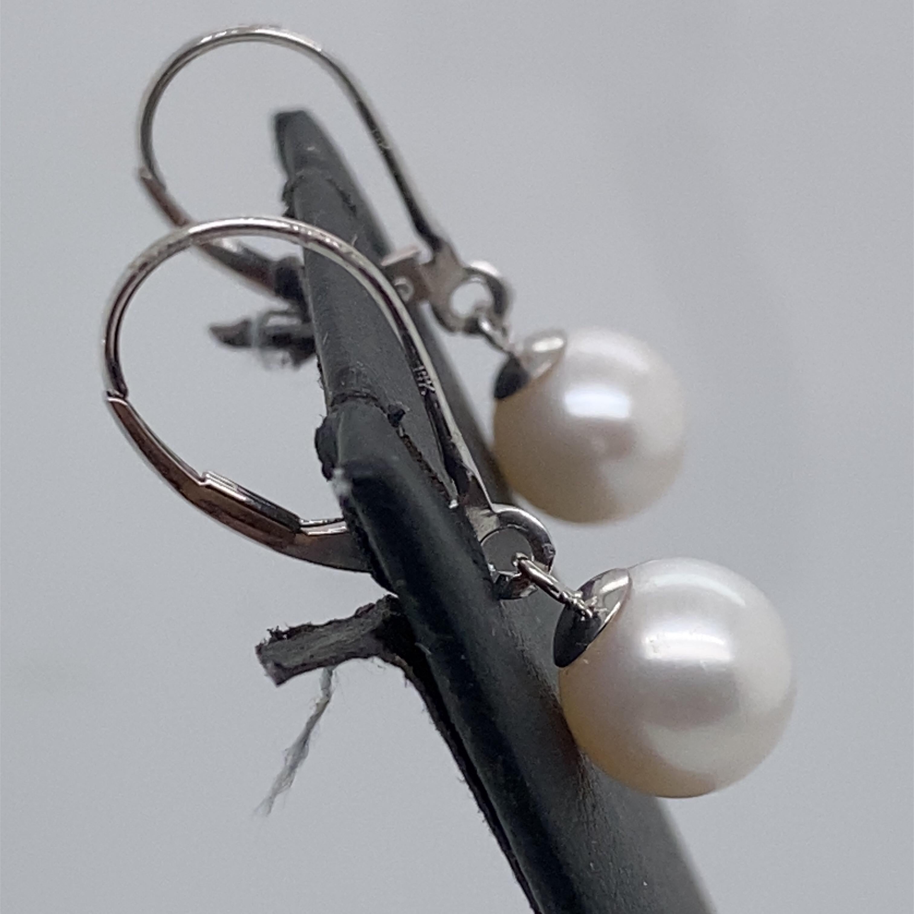 White Freshwater Pearl Drop Earrings 14 Karat White Gold In New Condition For Sale In New York, NY