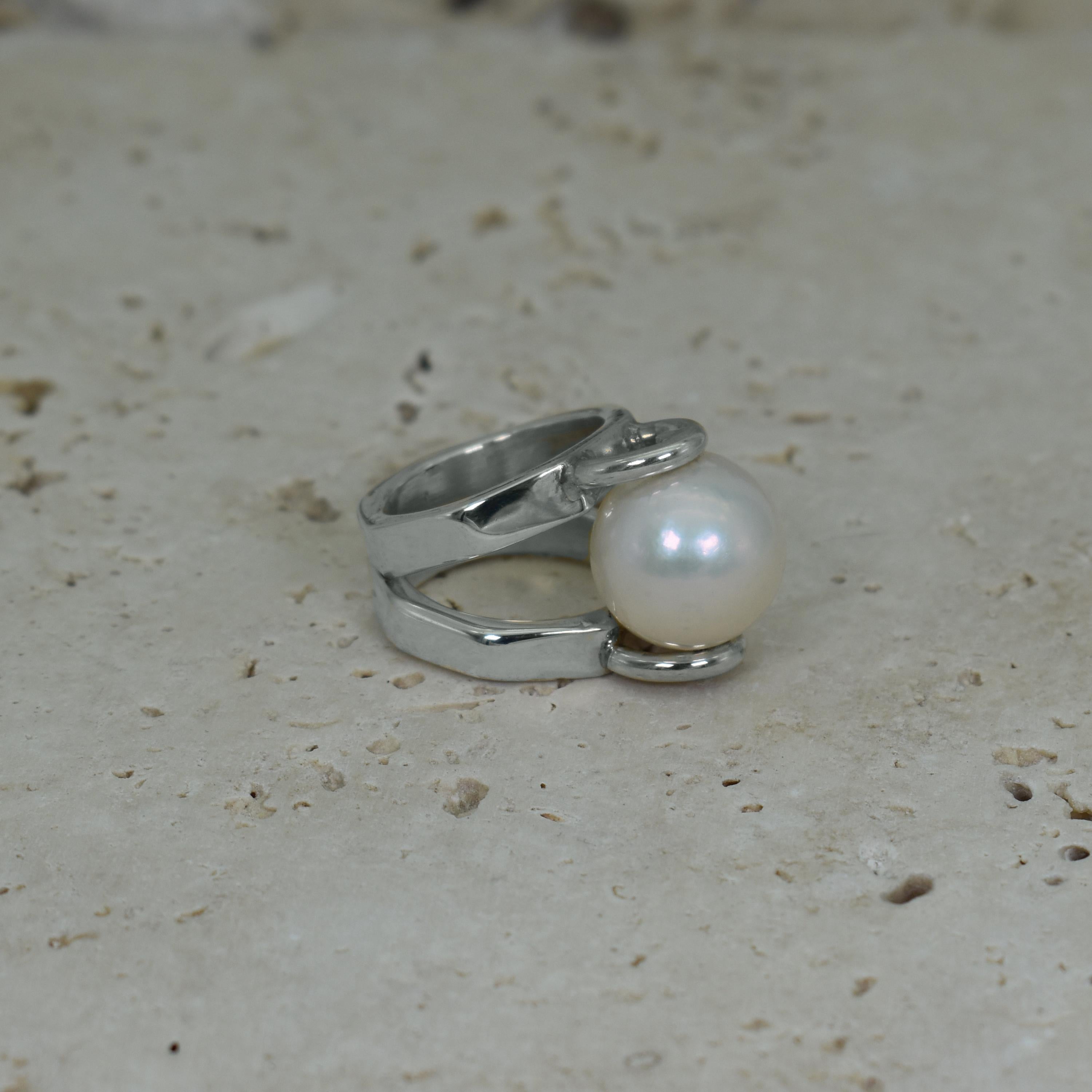 Bague cocktail en argent sterling avec perle d'eau douce blanche Neuf - En vente à Naples, FL