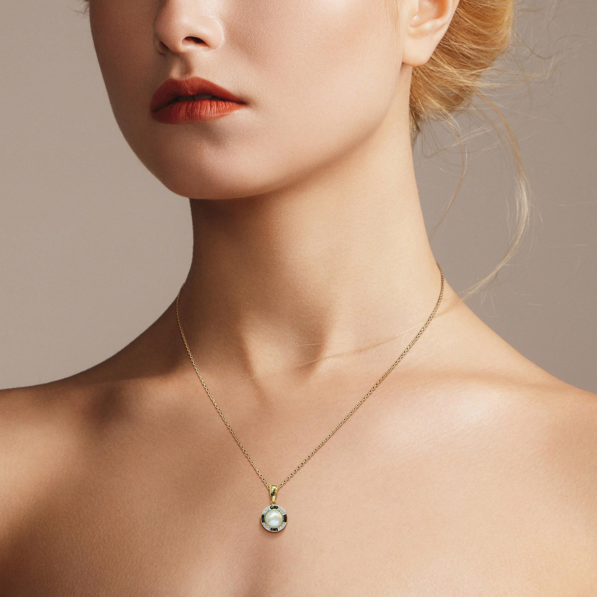 White Freshwater Pearl with Diamond & Black Onyx Halo Set 14K Gold Pendant In New Condition For Sale In Oakton, VA