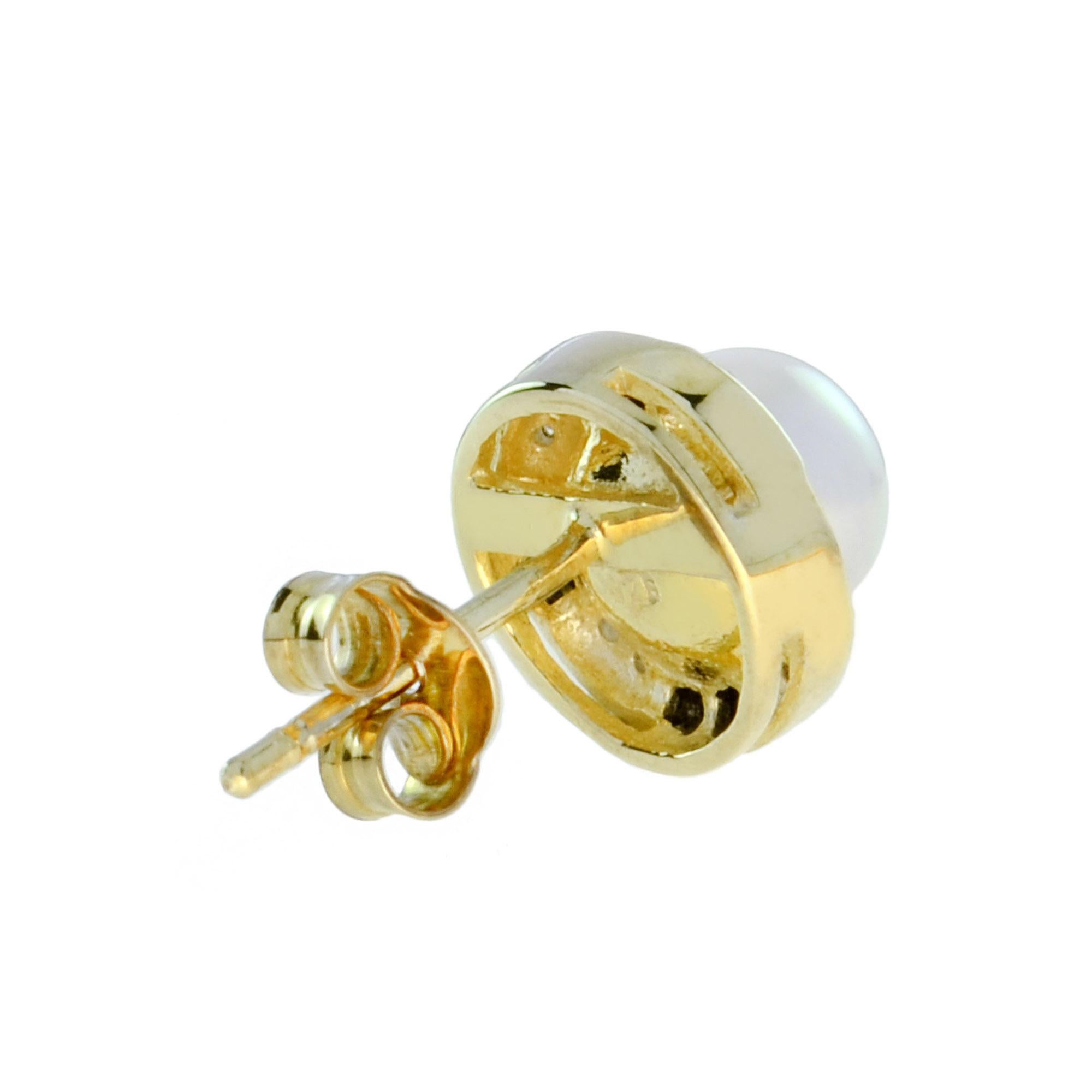 White Freshwater Pearl with Diamond & Black Onyx Halo Set Stud 14K Gold Earrings Art Decó en venta