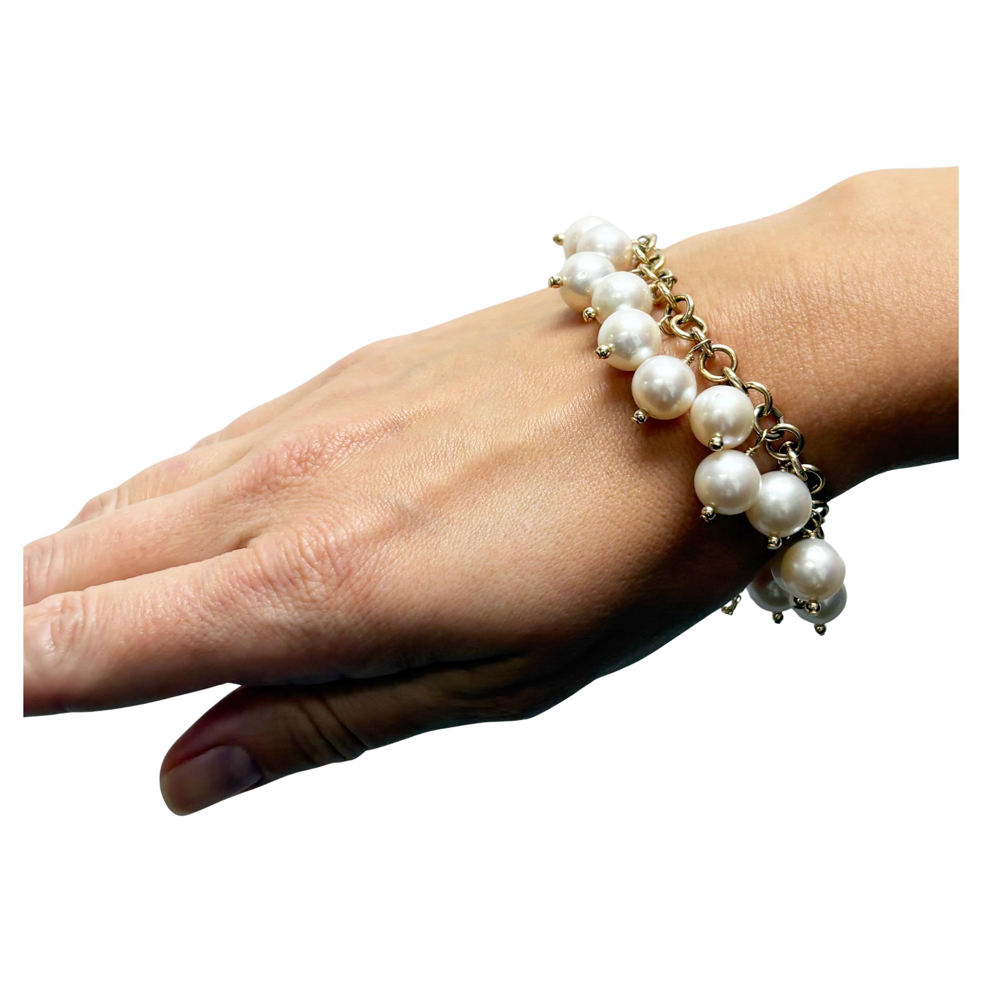 Bracelet Paradizia en perles d
eau douce blanches et diamants avec fermoir magnétique en vente