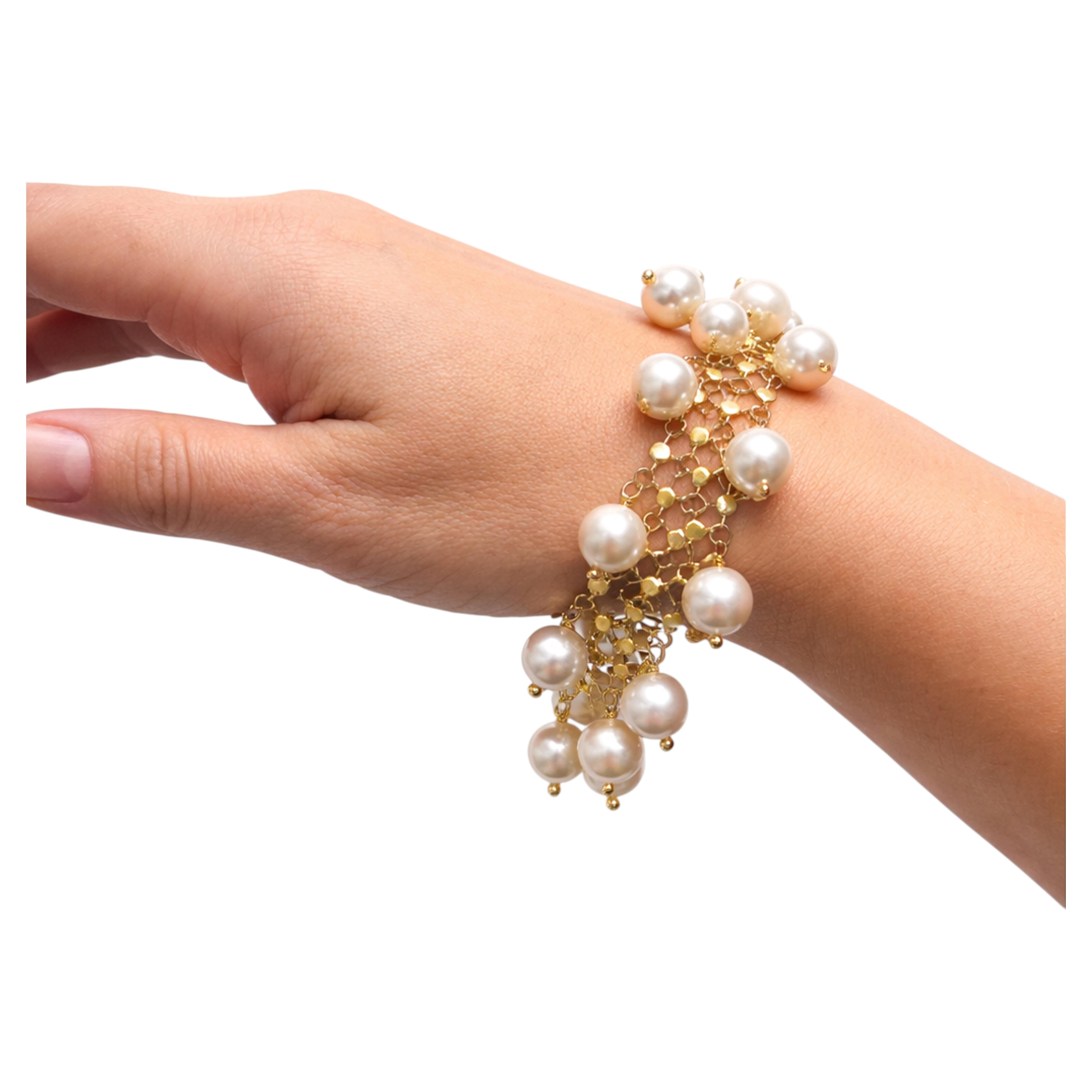 White Freshwater Pearls Paradizia Bracelet B354 For Sale