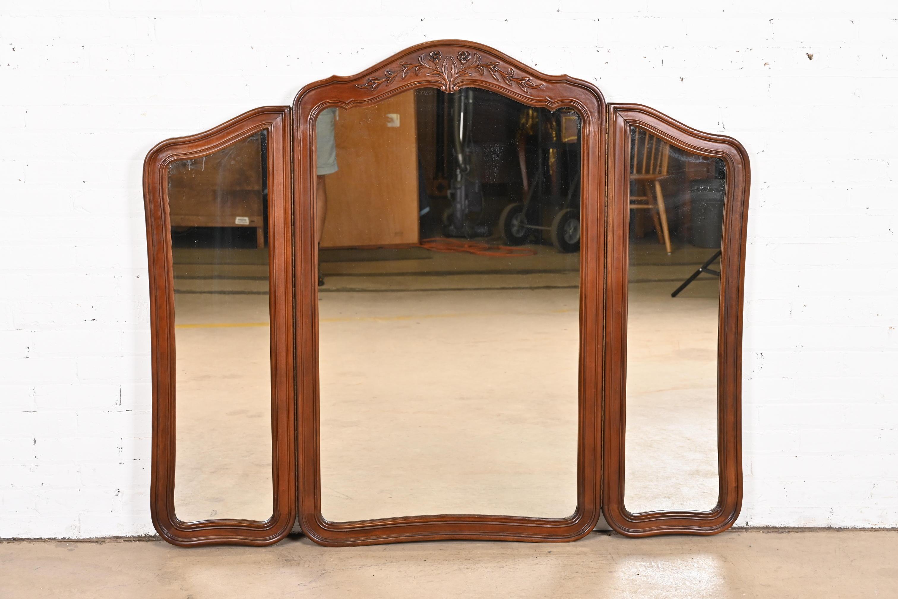 White Furniture French Provincial Louis XV Carved Cherry Wood Triple Mirror In Good Condition For Sale In South Bend, IN