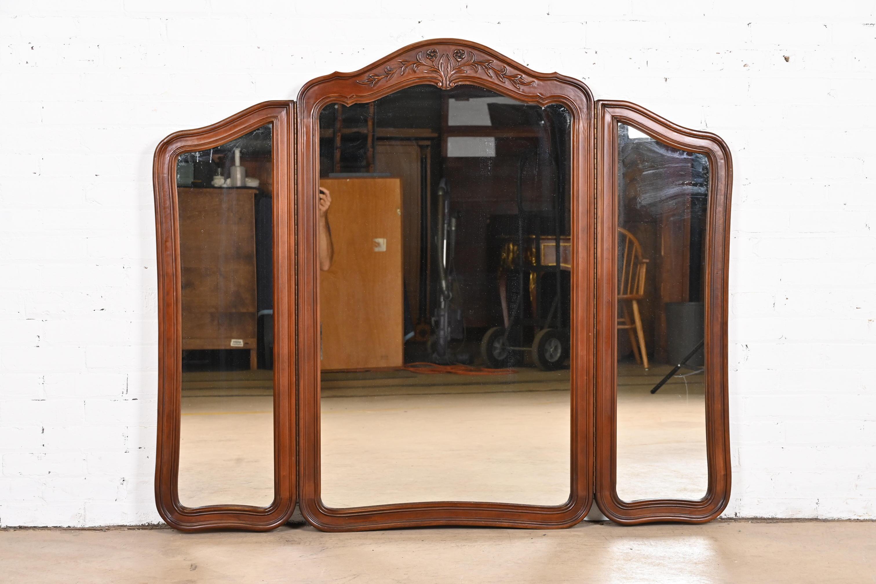 Mid-20th Century White Furniture French Provincial Louis XV Carved Cherry Wood Triple Mirror For Sale