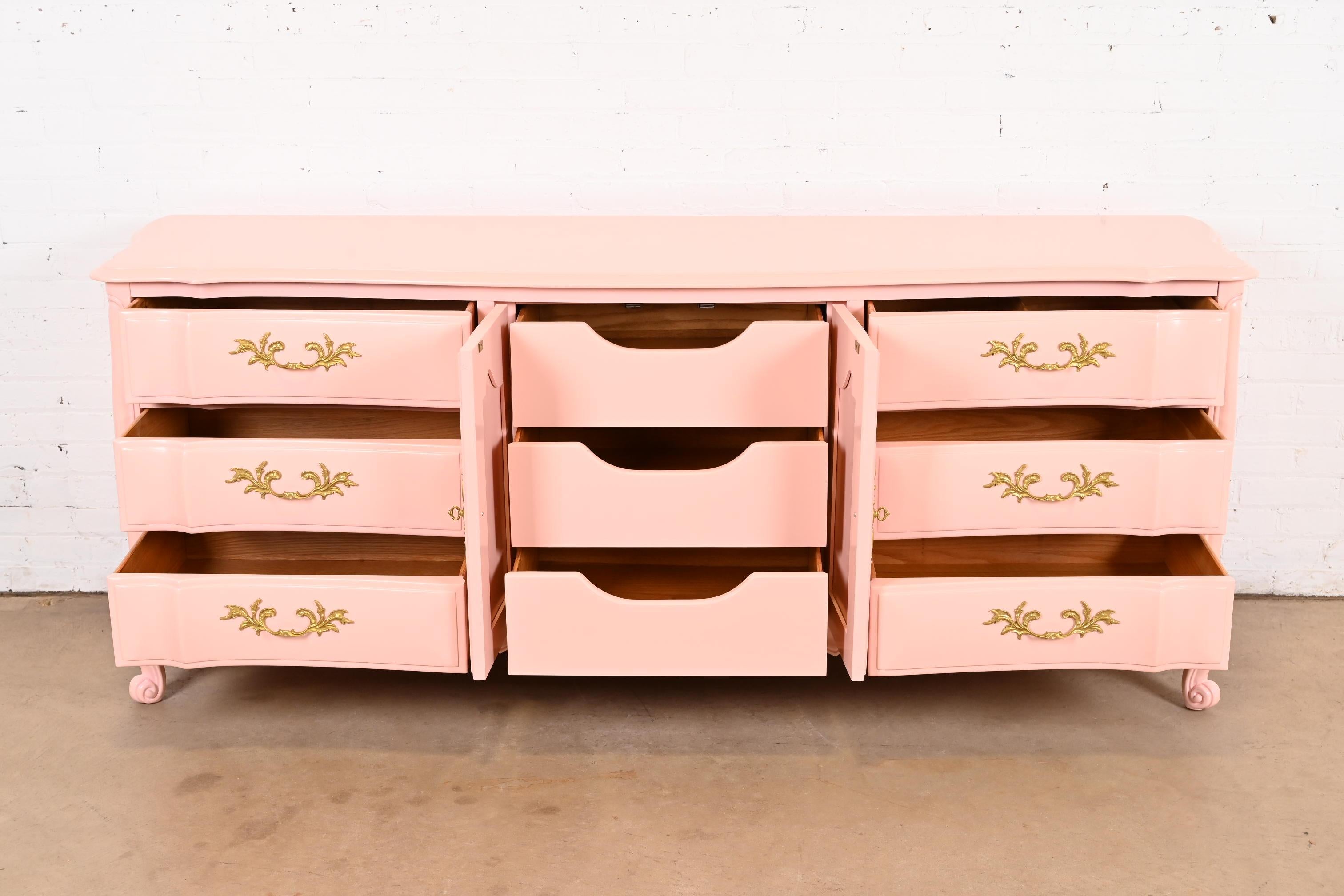 Mid-20th Century White Furniture French Provincial Louis XV Pink Lacquered Triple Dresser For Sale
