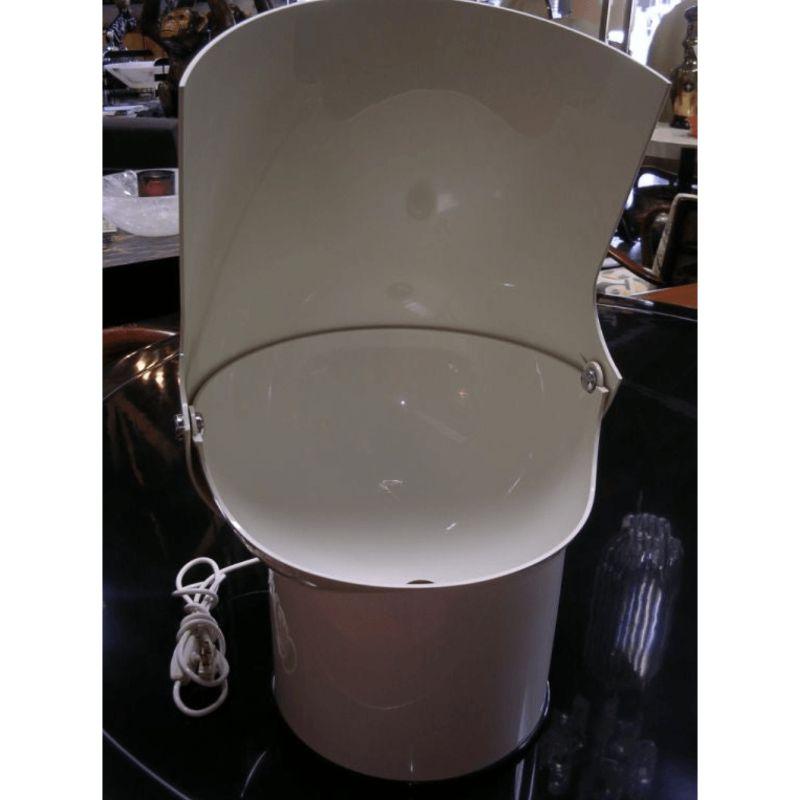 White Gae Aulenti Space Age Helmet Lamp by Artemide In Good Condition In Los Angeles, CA